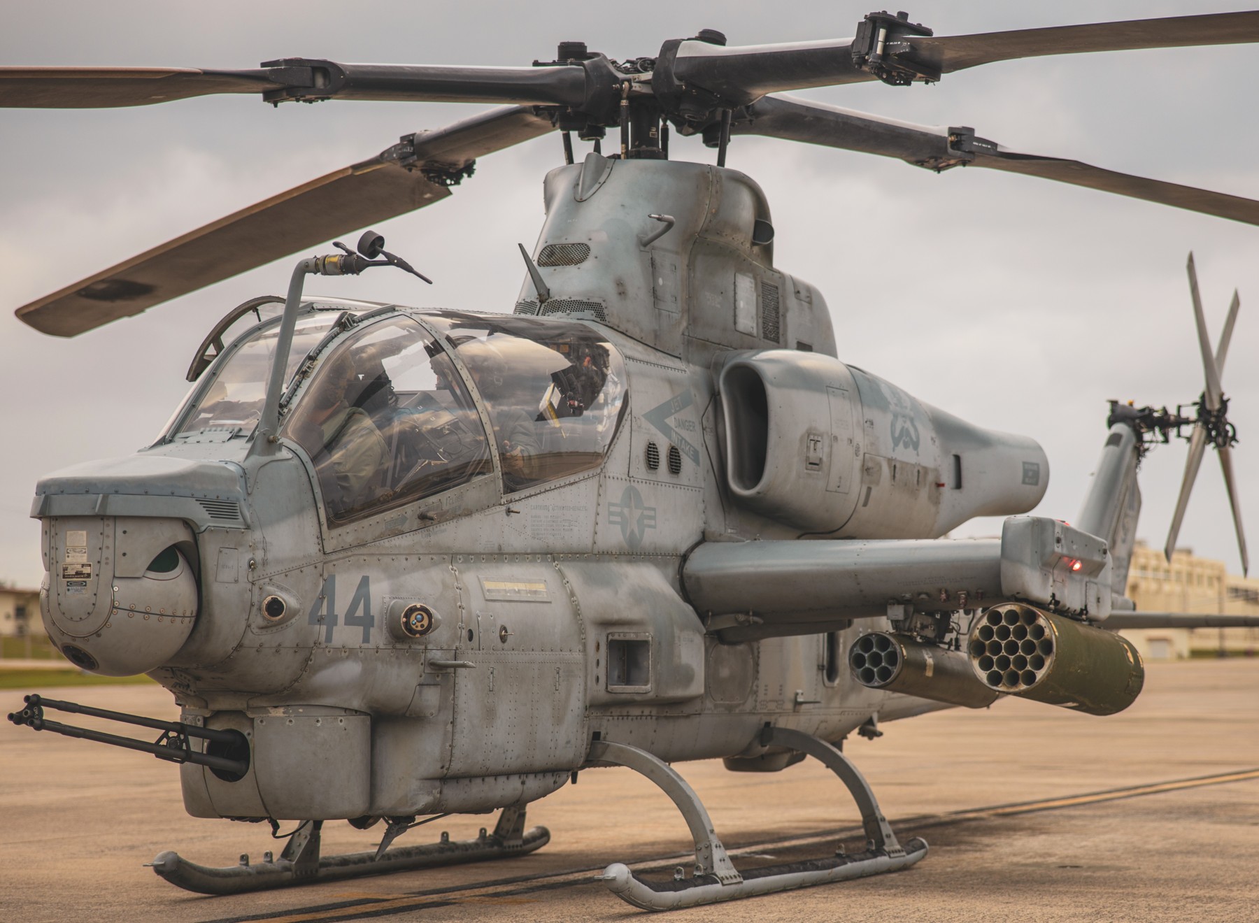 hmla-369 gunfighters marine light attack helicopter squadron ah-1z viper mcas futenma okinawa japan 72