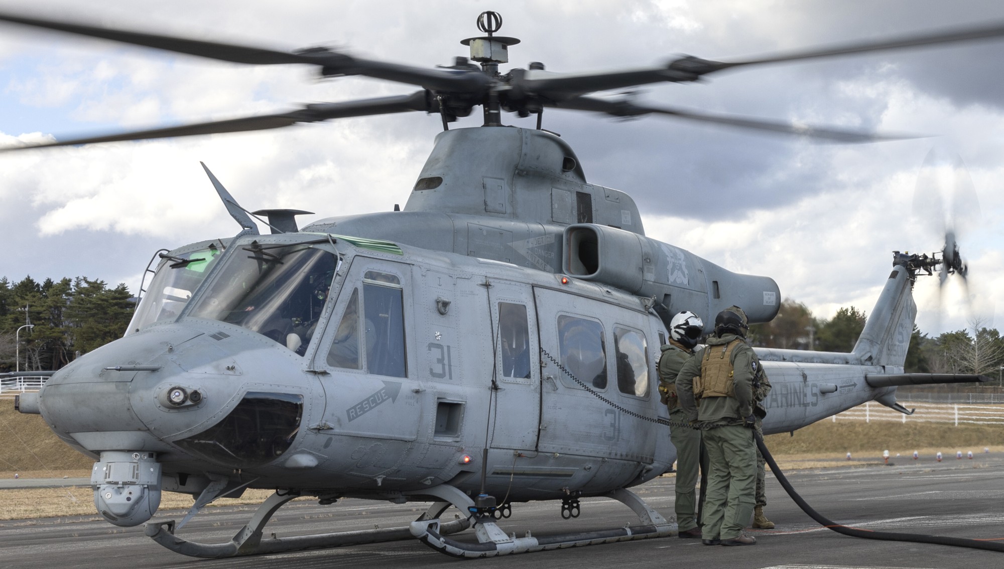 hmla-369 gunfighters marine light attack helicopter squadron uh-1y venom camp fuji japan 99