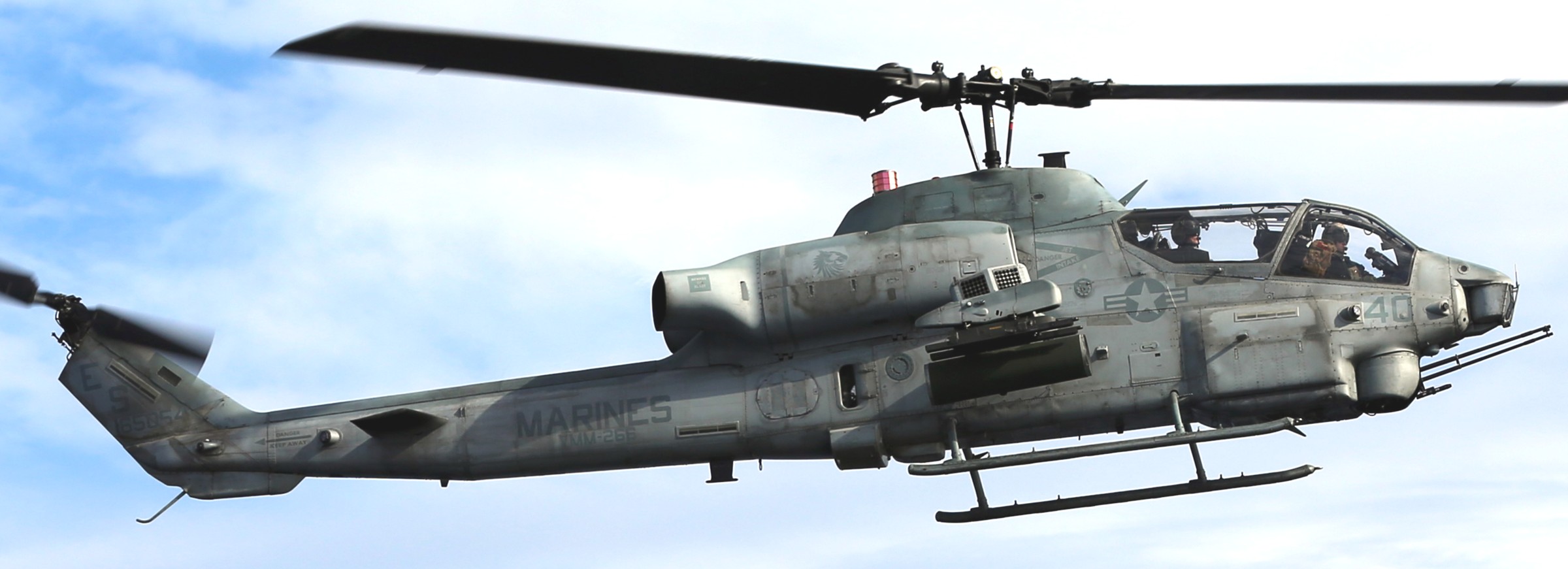 hmla-467 sabers marine light attack helicopter squadron ah-1w super cobra 29