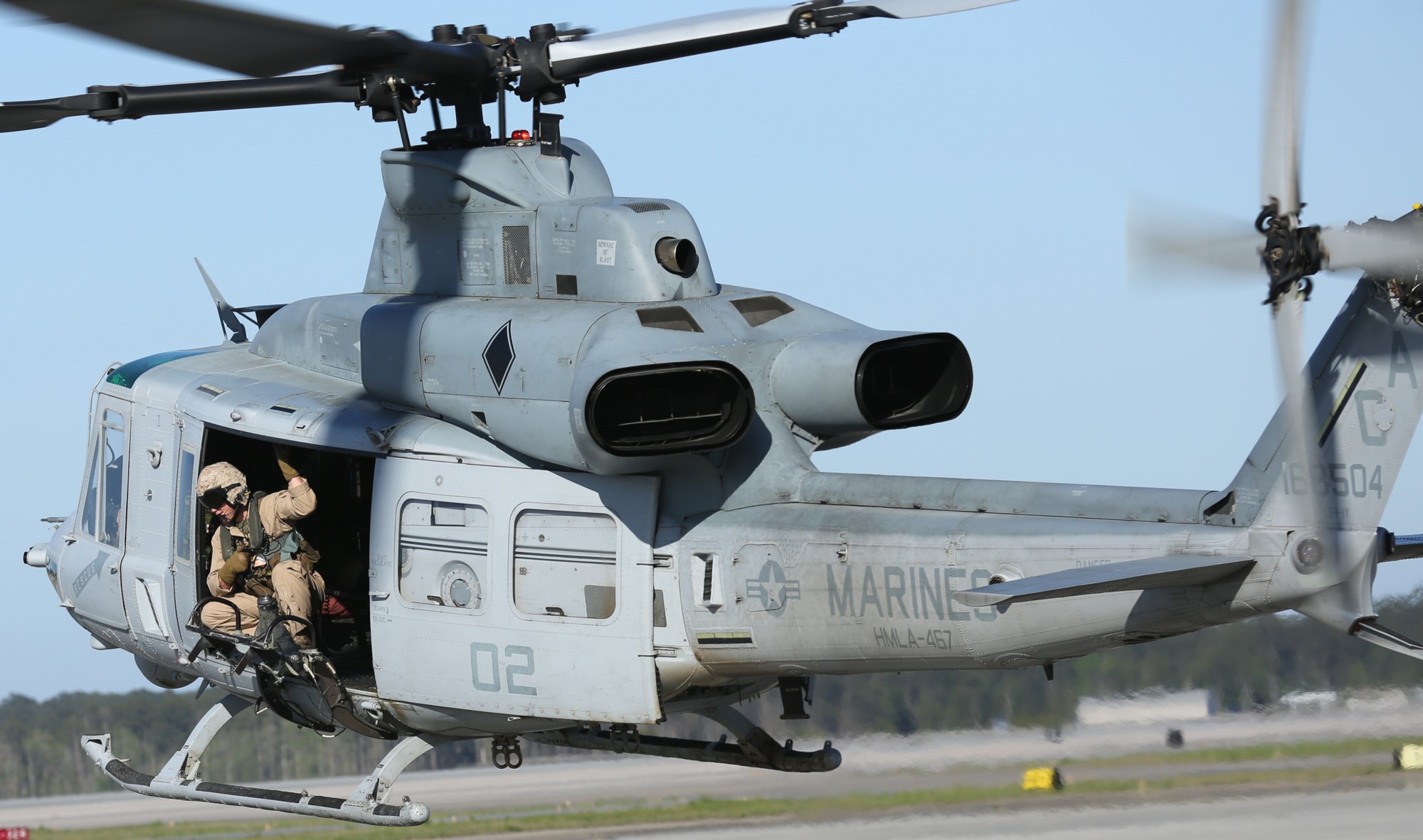 hmla-467 sabers marine light attack helicopter squadron uh-1y venom mcas cherry point 47