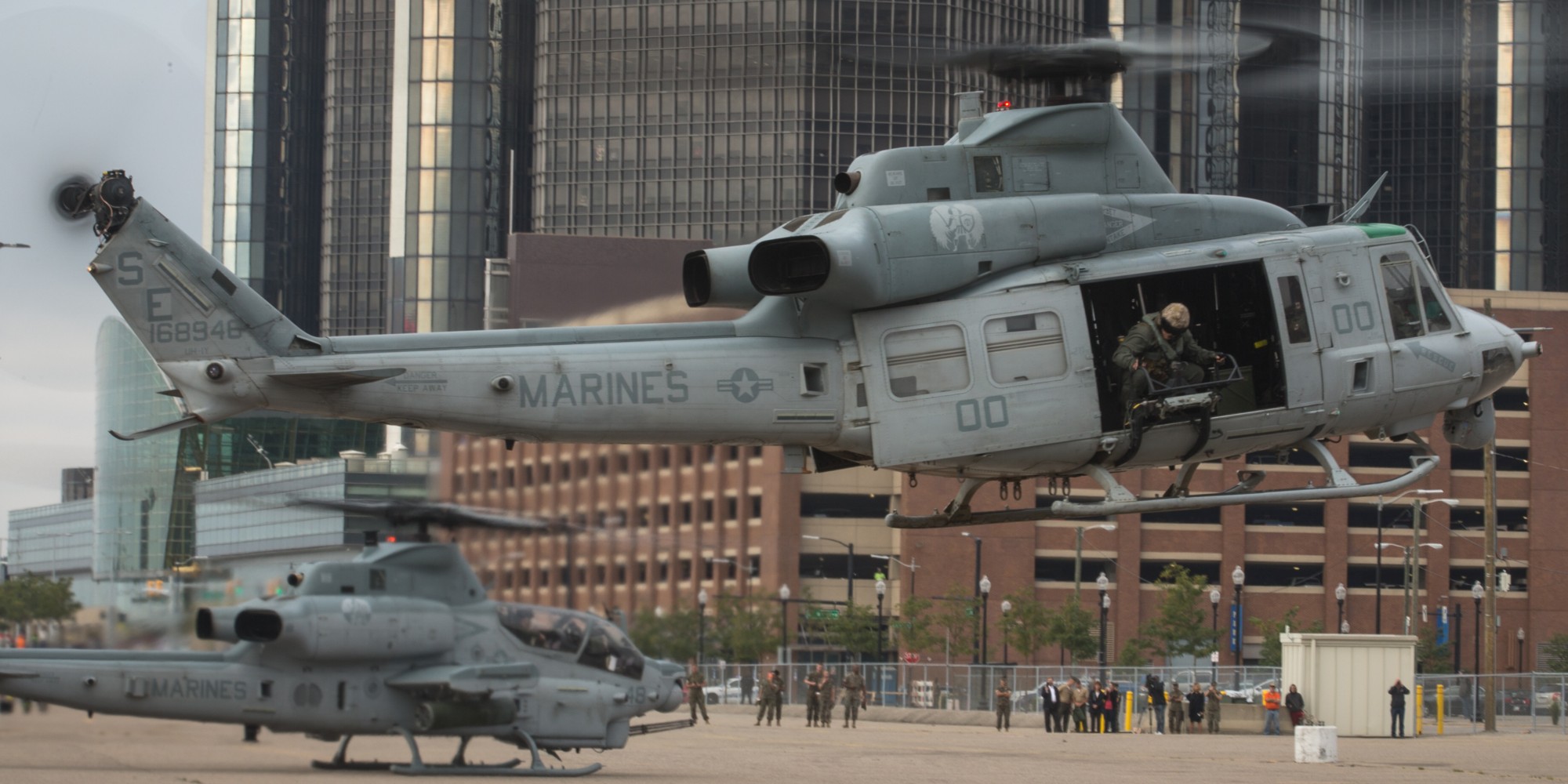 hmla-469 vengenace marine light attack helicopter squadron uh-1y venom detroit michigan 20