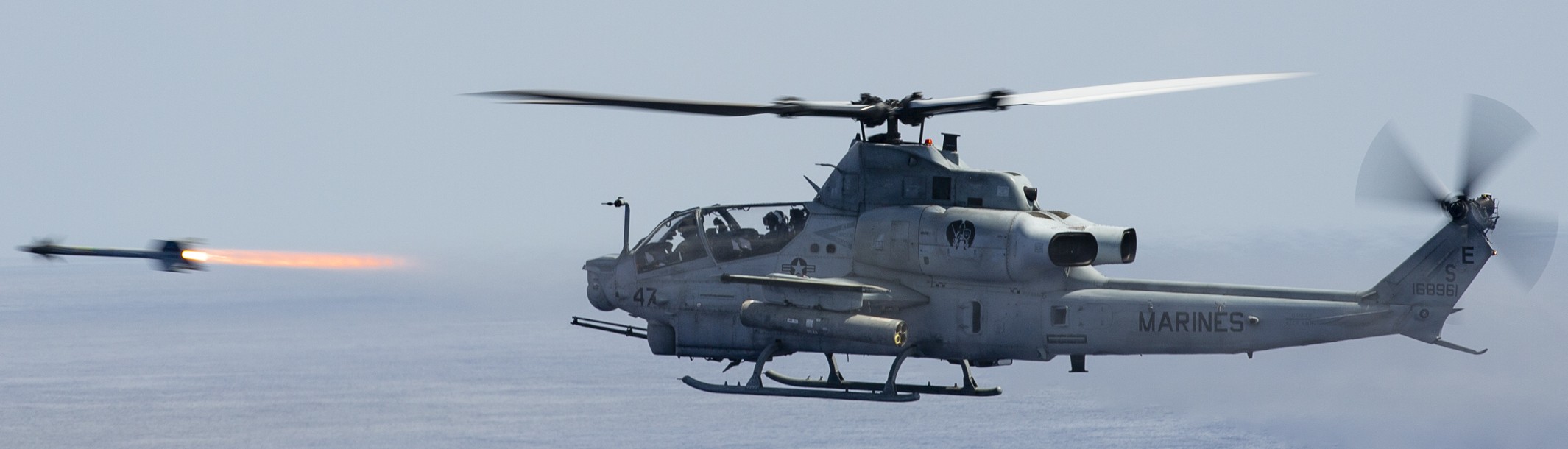 hmla-469 vengenace marine light attack helicopter squadron ah-1z viper aim-9 sidewinder 42