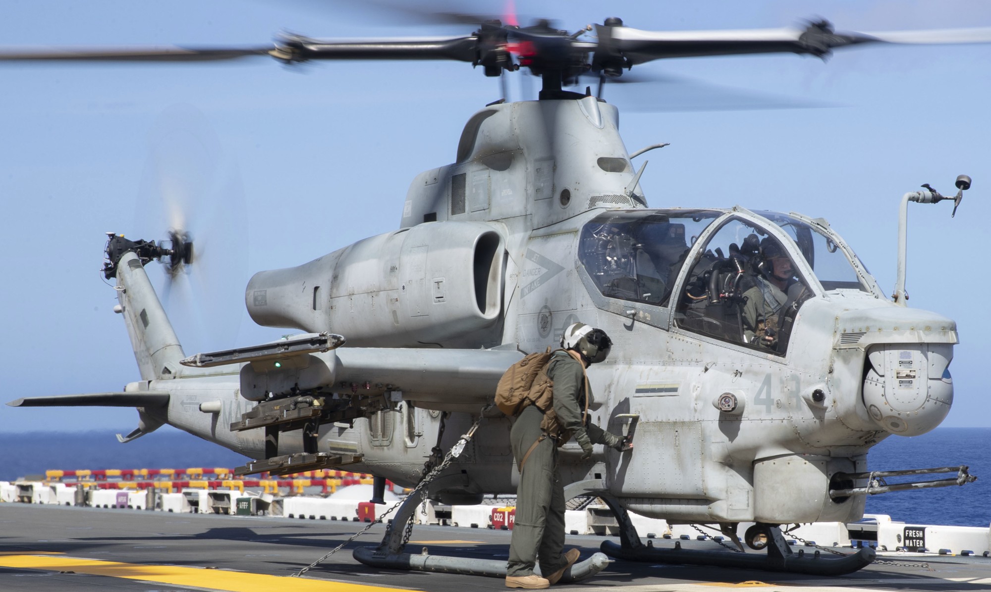 hmla-469 vengenace marine light attack helicopter squadron ah-1z viper lha-7 uss tripoli 2022 50