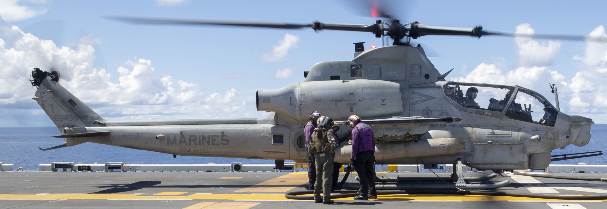 hmla-469 vengenace marine light attack helicopter squadron ah-1z viper uss tripoli 57