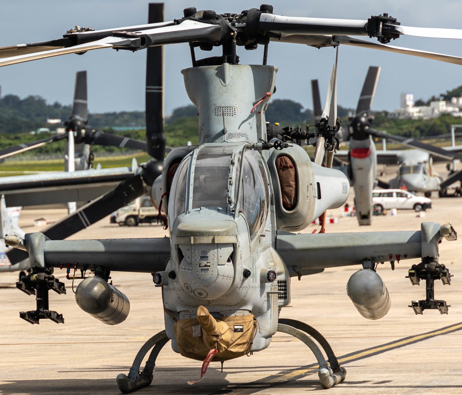 hmla-469 vengenace marine light attack helicopter squadron ah-1z viper mcas futenma japan 65