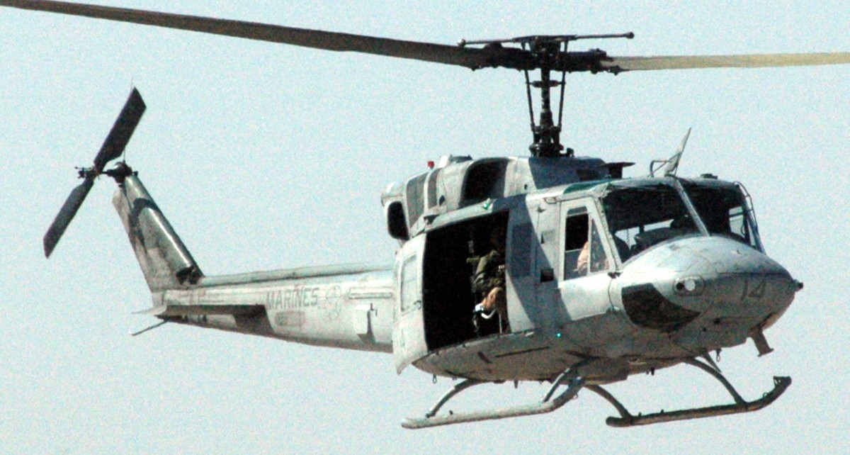 hmla-773 red dog marine light attack helicopter squadron uh-1n twin huey 08