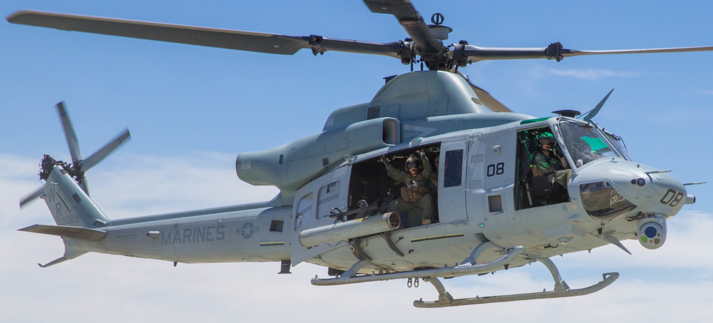 hmla-775 coyotes marine light attack helicopter squadron uh-1y venom 19