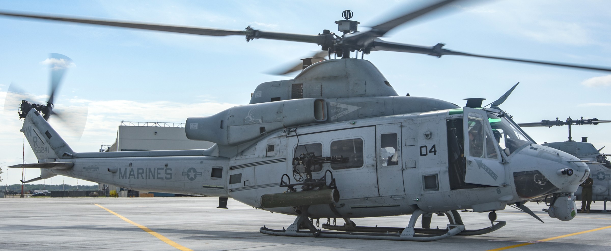 hmla-775 coyotes marine light attack helicopter squadron uh-1y venom cfb cold lake canada 25