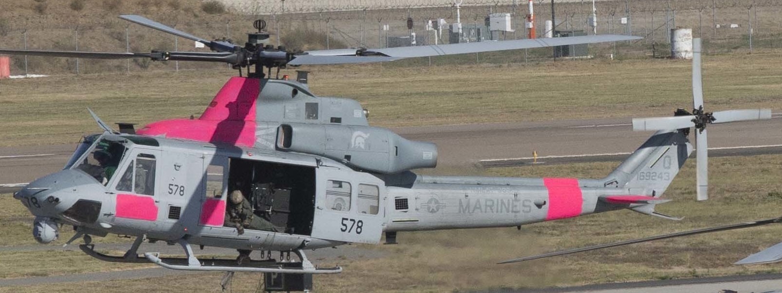 hmlat-303 atlas marine light attack helicopter training squadron uh-1y venom wildfire camp pendleton 20