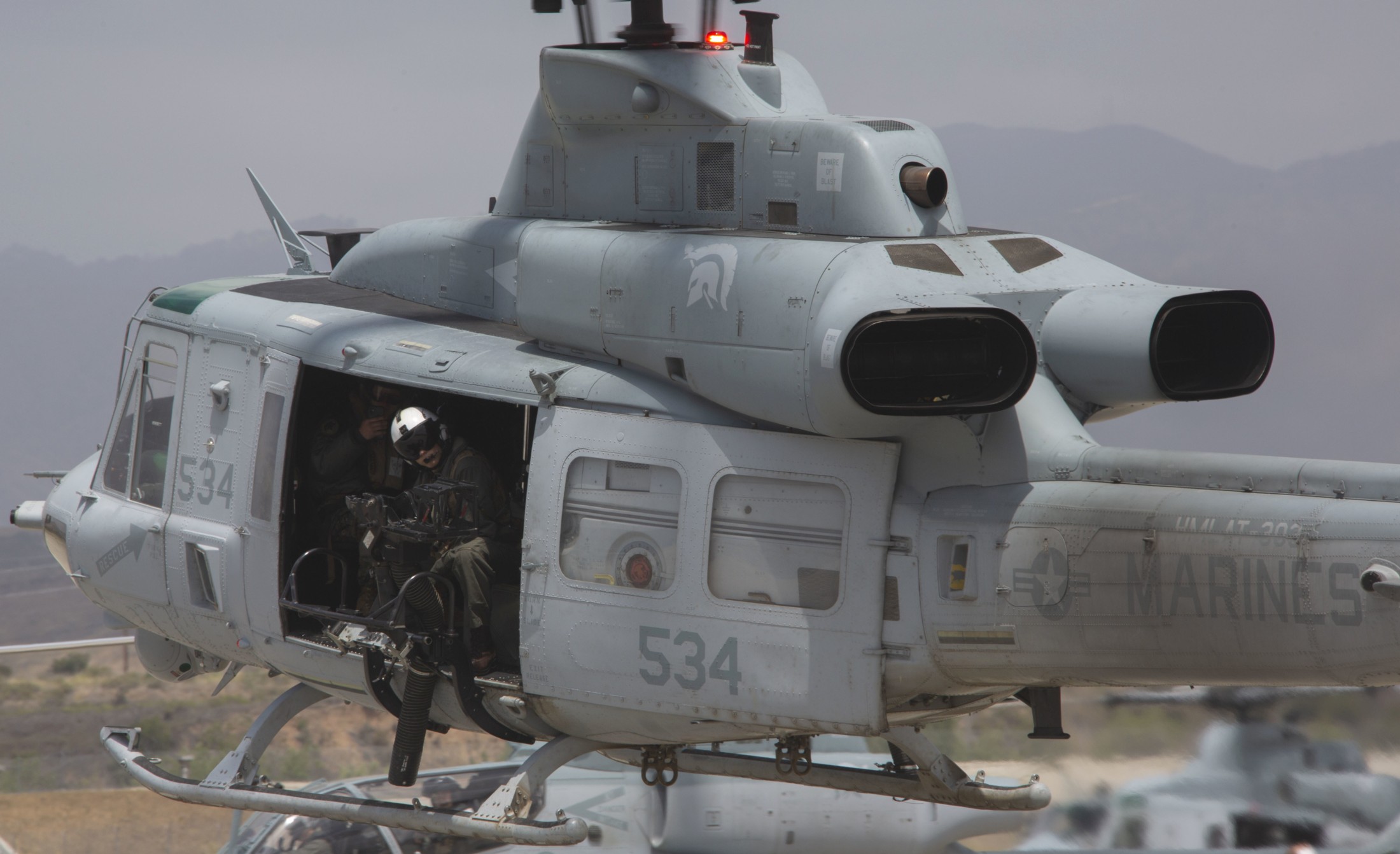 hmlat-303 atlas marine light attack helicopter training squadron uh-1y venom 40