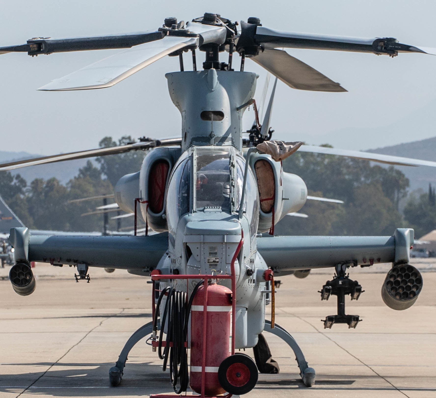 hmlat-303 atlas marine light attack helicopter training squadron ah-1z viper camp pendleton 44