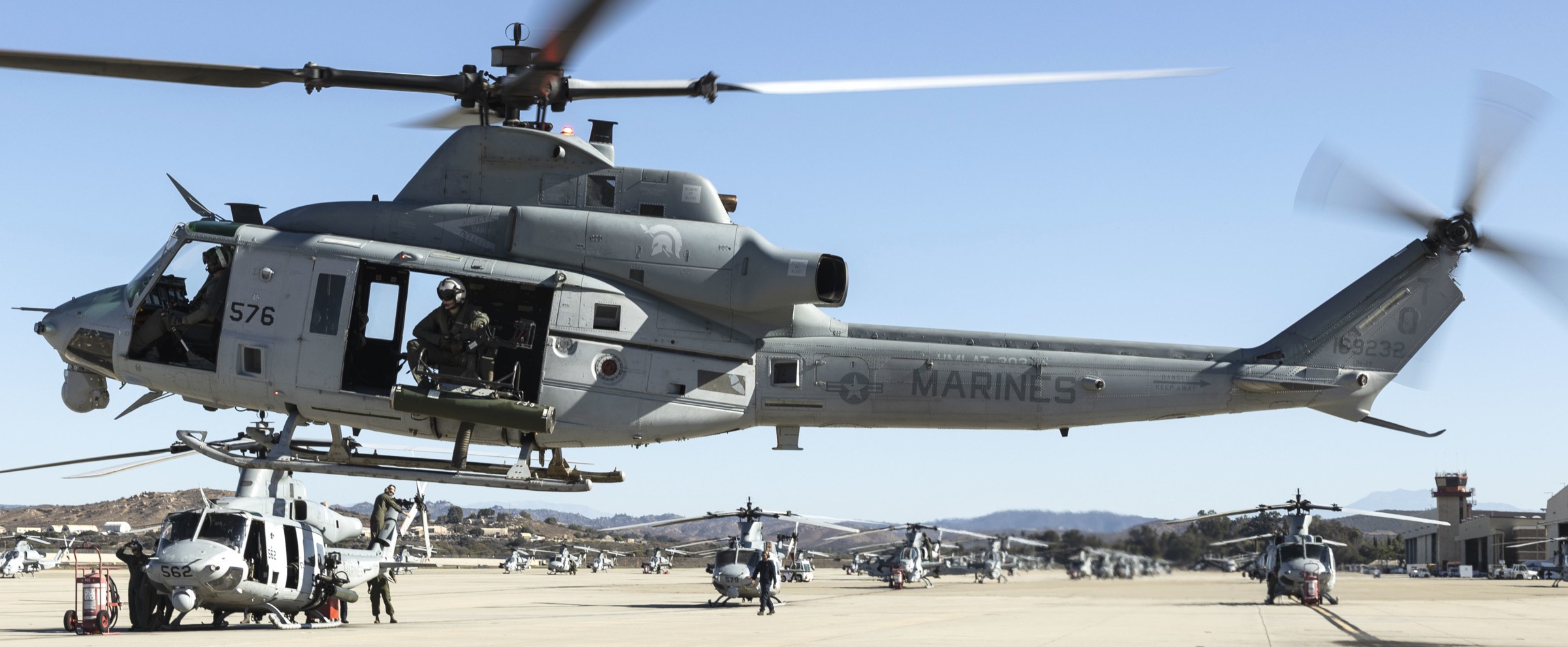 hmlat-303 atlas marine light attack helicopter training squadron uh-1y venom mcas camp pendleton 52