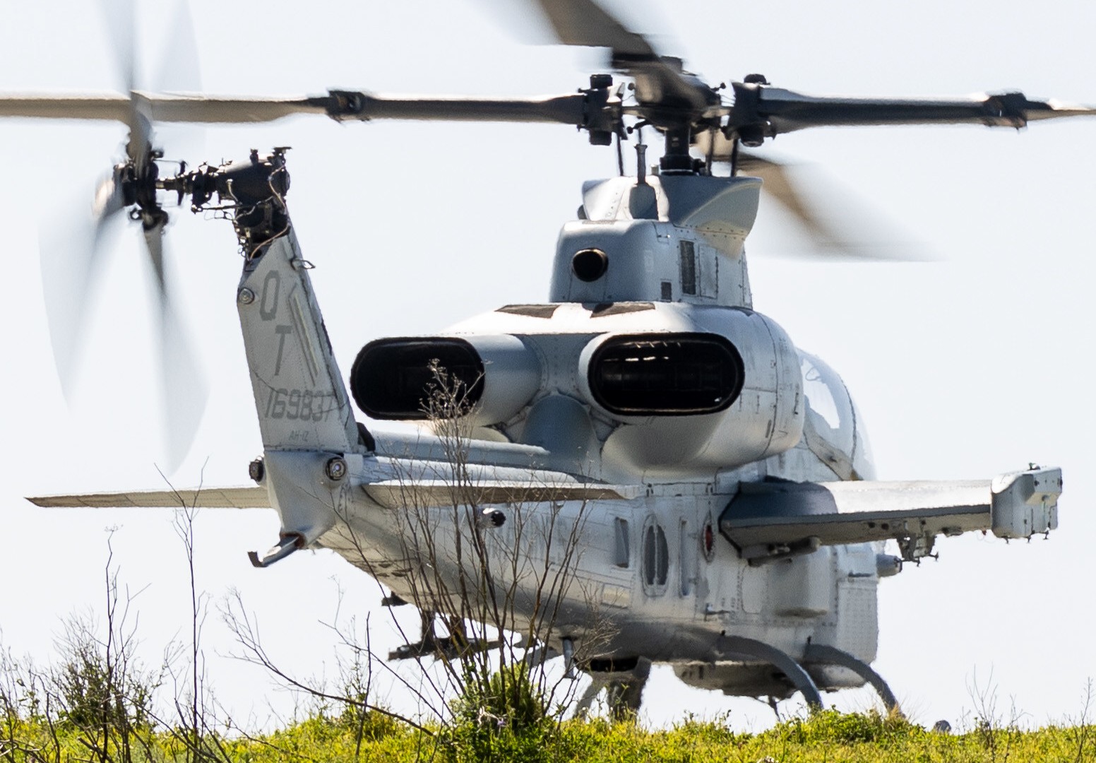 hmlat-303 atlas marine light attack helicopter training squadron ah-1z viper camp pendleton 55