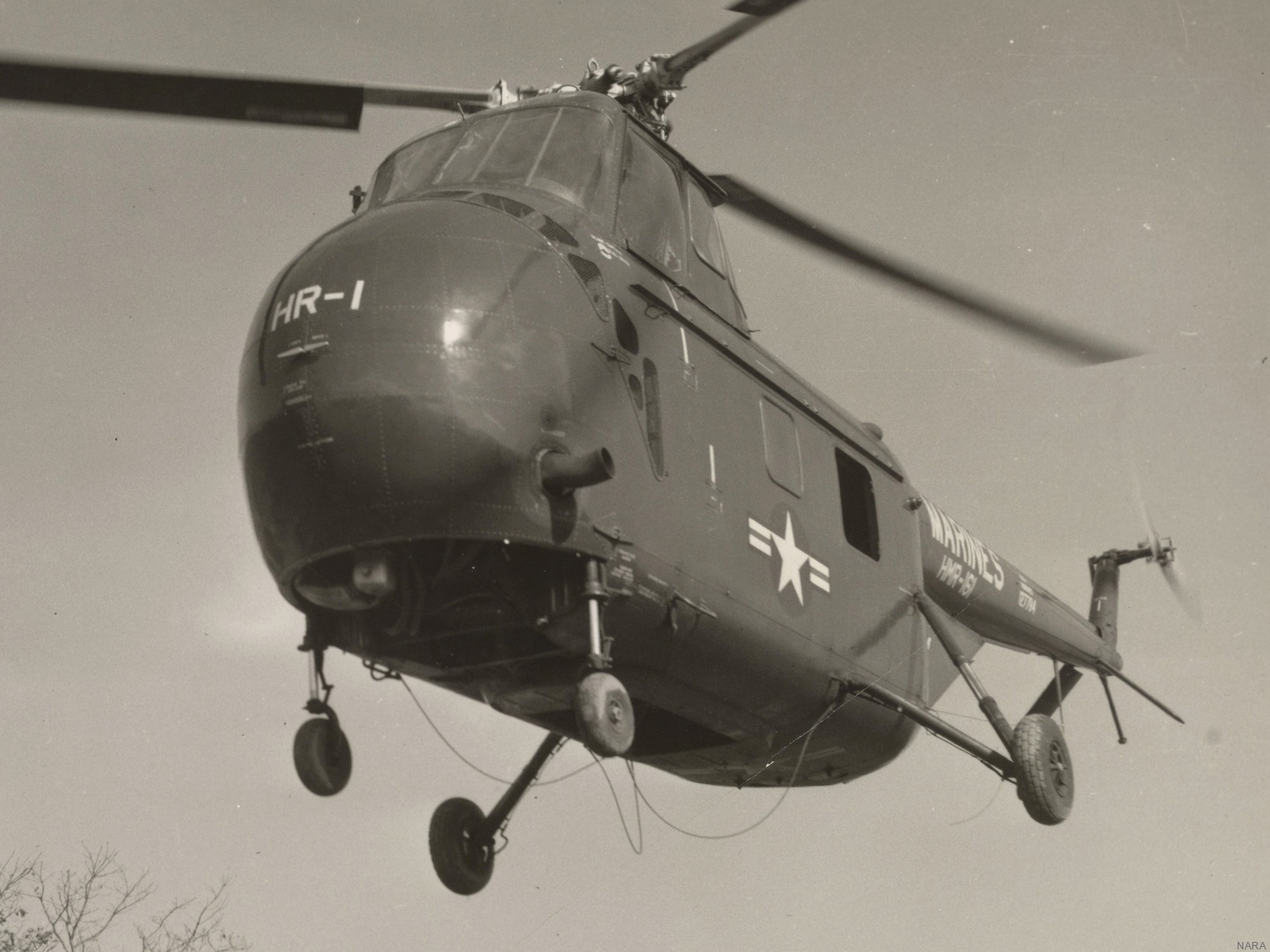 hmr-161 greyhawks marine helicopter transport squadron sikorsky hrs-1 chickasaw usmc 33