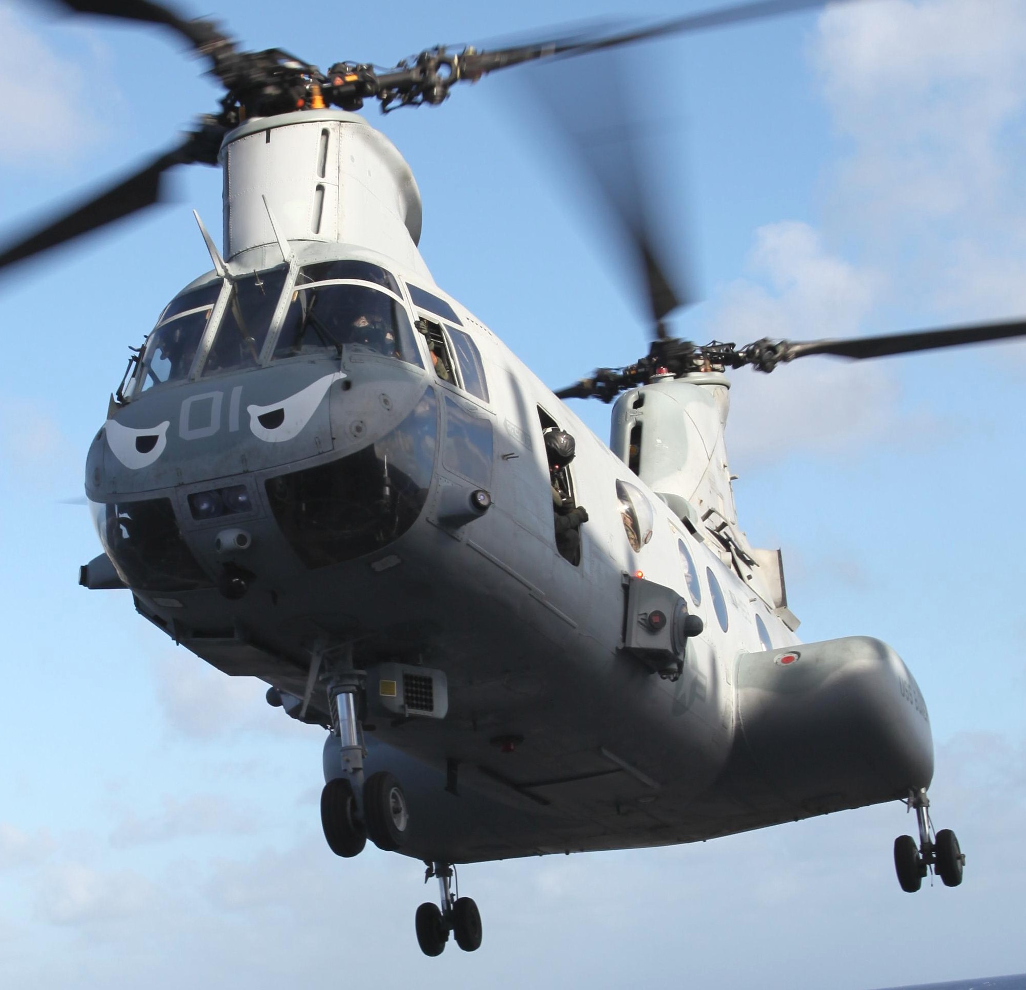 hmm-163 evil eyes marine medium helicopter squadron ch-46e sea knight usmc 25