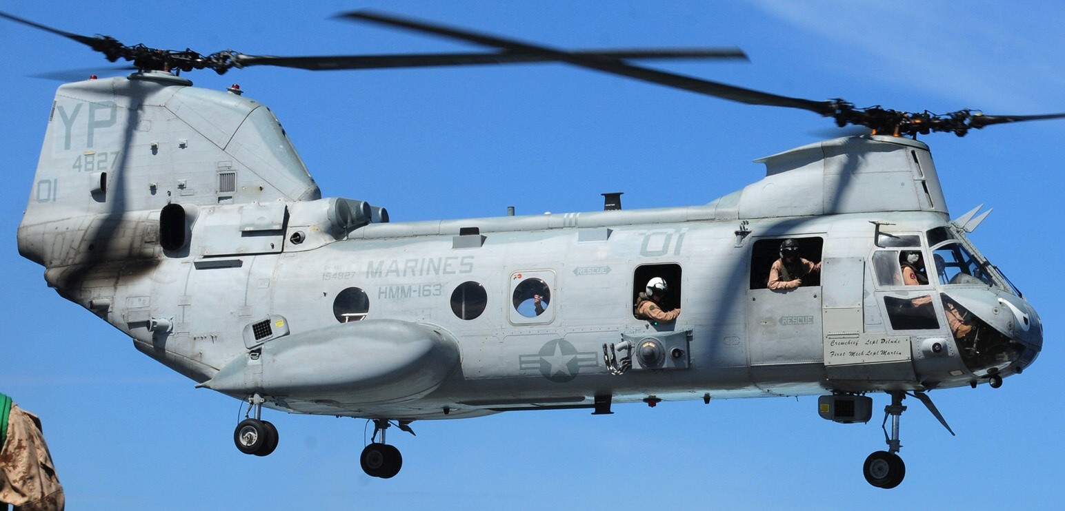 hmm-163 evil eyes marine medium helicopter squadron ch-46e sea knight usmc lsd-45 uss comstock 27