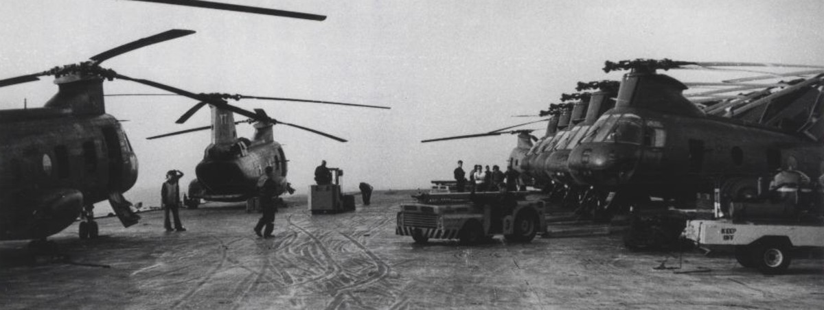 hmm-164 knightriders ch-46d sea knight marine medium helicopter squadron usmc uss tripoli lph-10 vietnam 15