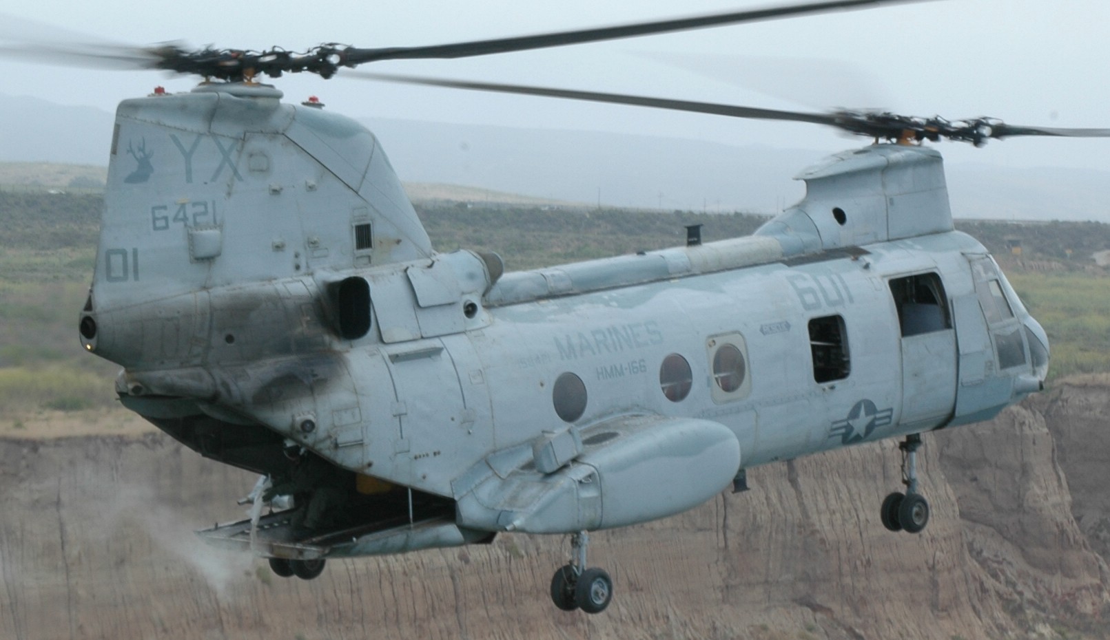 hmm-166 sea elk ch-46e sea knight marine medium helicopter squadron usmc 07