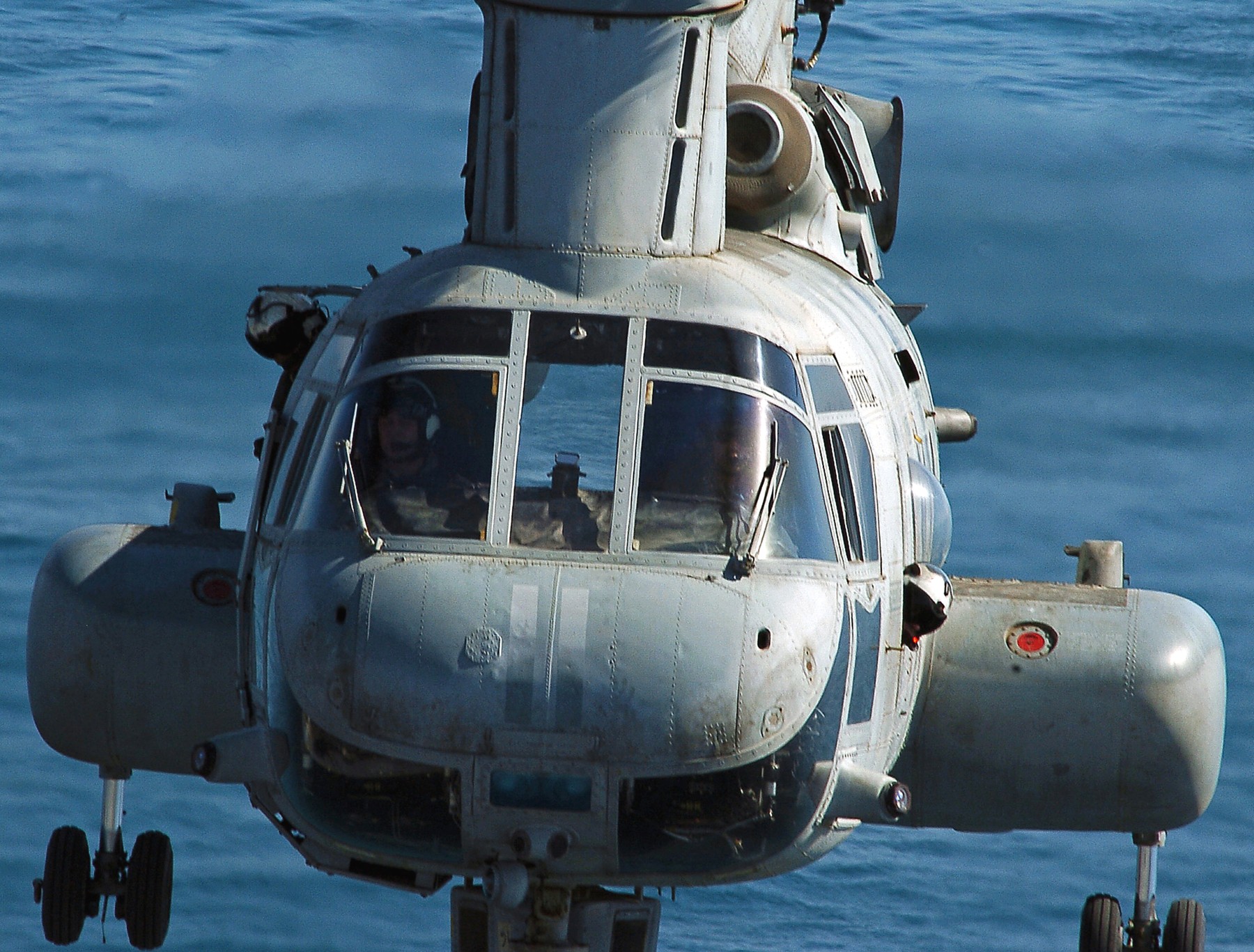 hmm-166 sea elk ch-46e sea knight marine medium helicopter squadron usmc 21