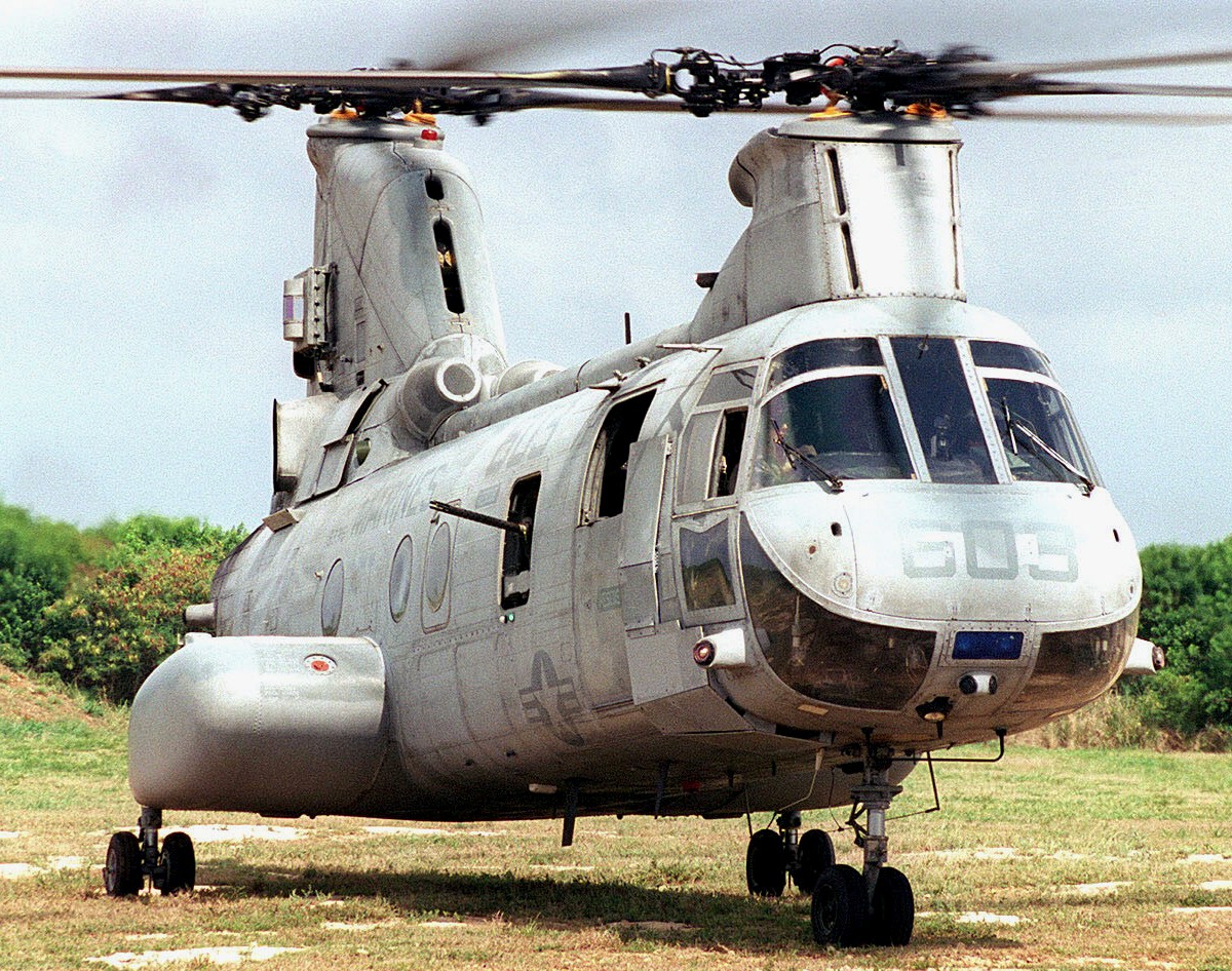 hmm-166 sea elk ch-46e sea knight marine medium helicopter squadron usmc rimpac 1996 hawaii 36