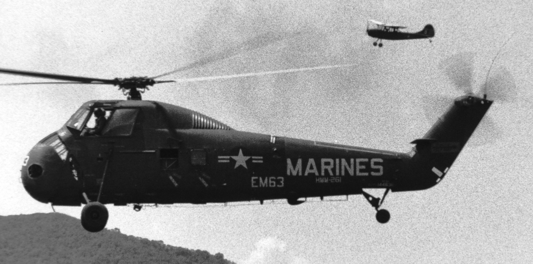 hmm-261 raging bulls uh-34d marine medium helicopter squadron usmc 14