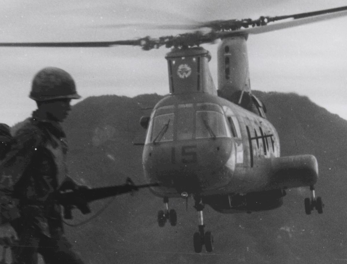 hmm-263 thunder chickens ch-46a sea knight marine medium helicopter squadron usmc vietnam war 05