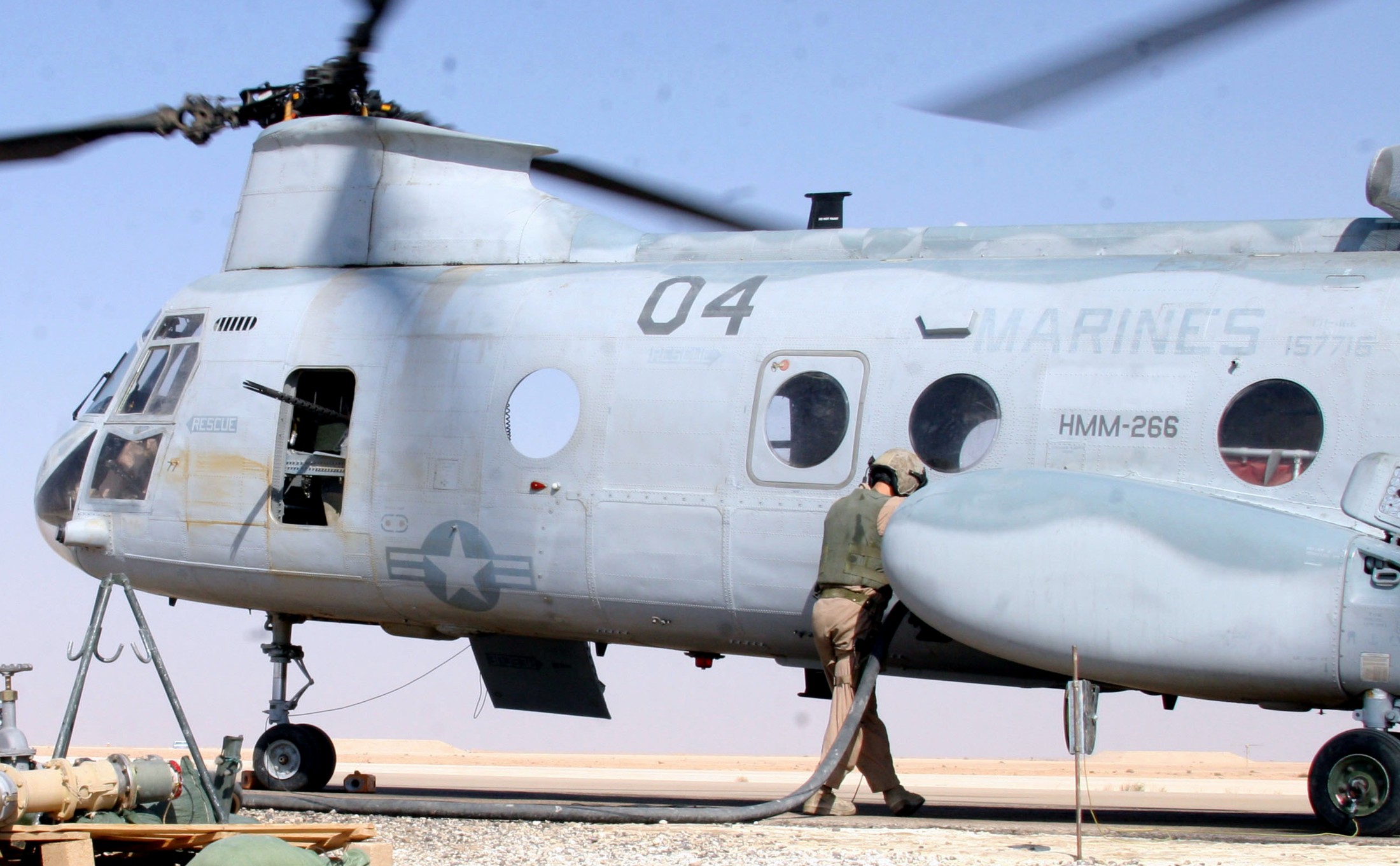 hmm-266 fighting griffins ch-46e sea knight marine medium helicopter squadron usmc al asad air base iraq 08