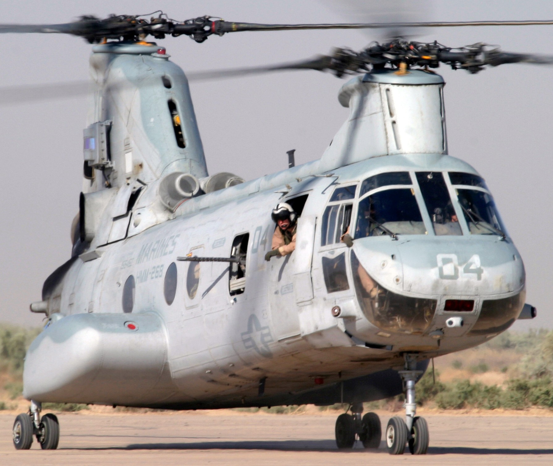 hmm-268 red dragons ch-46e sea knight marine medium helicopter squadron usmc iraqi freedom 13