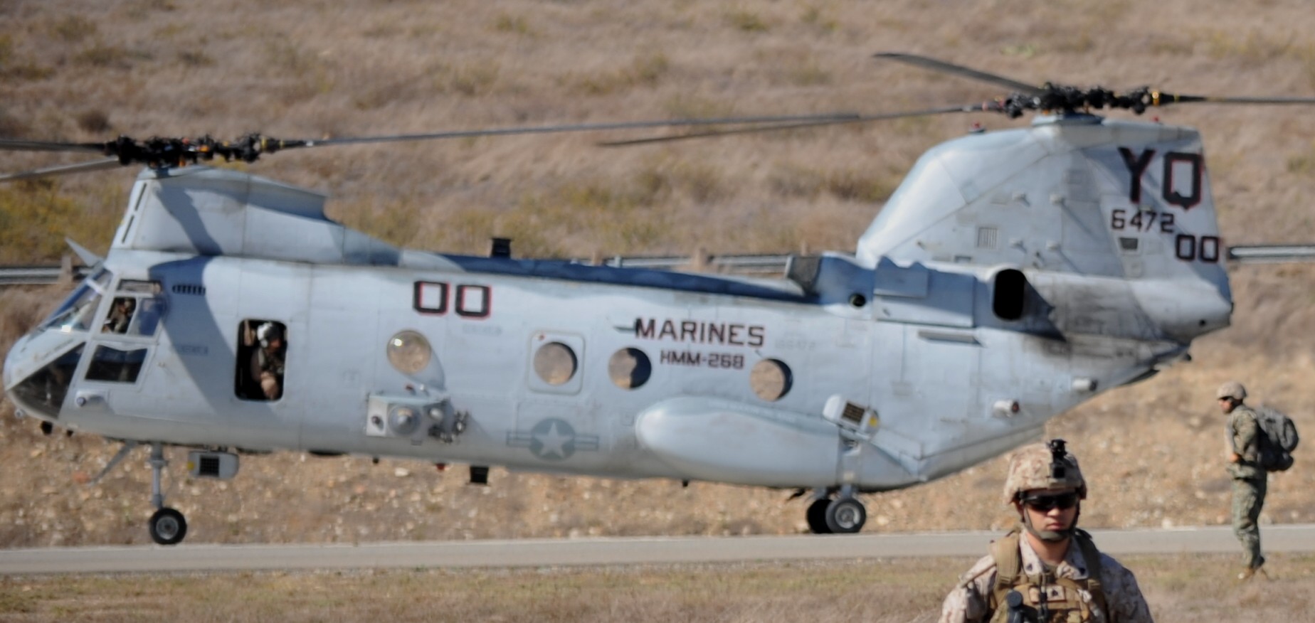 hmm-268 red dragons ch-46e sea knight marine medium helicopter squadron usmc camp pendleton california 37