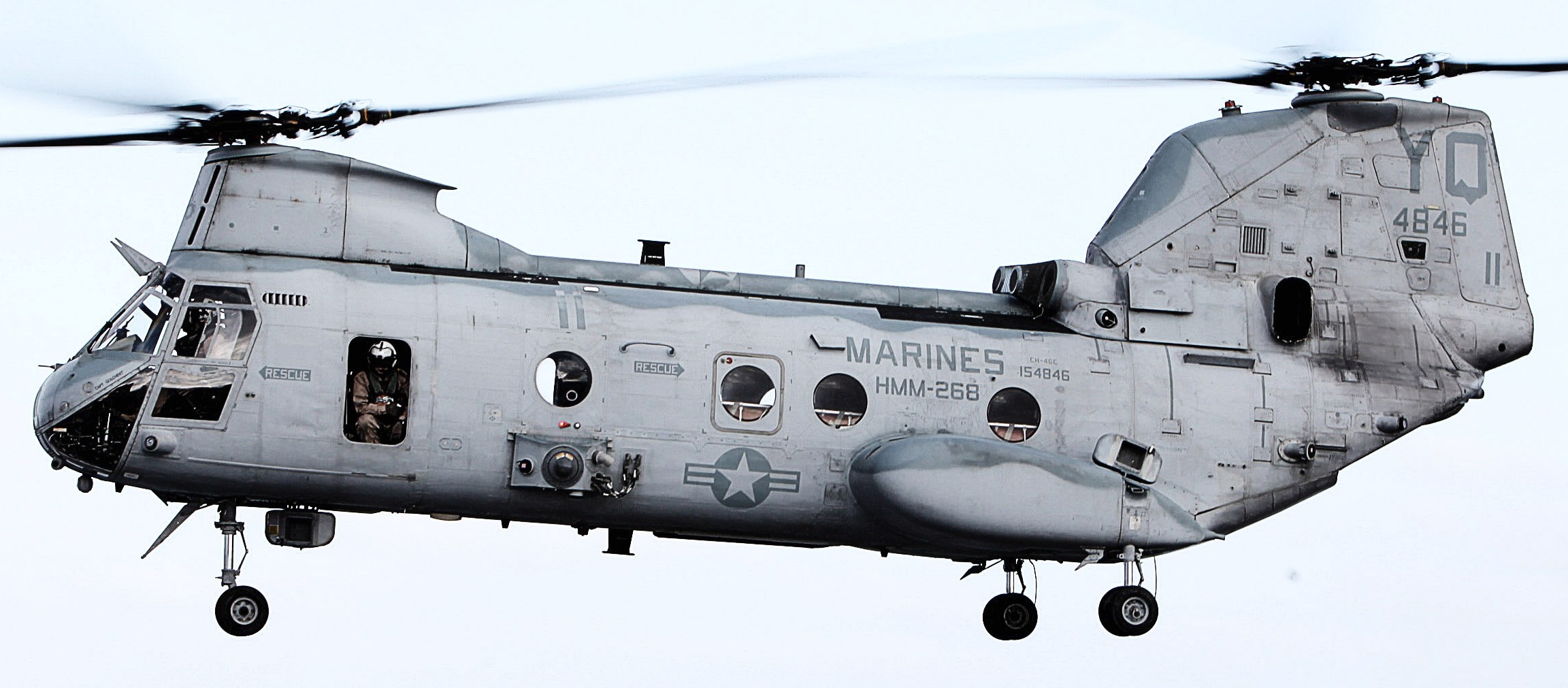 hmm-268 red dragons ch-46e sea knight marine medium helicopter squadron lpd-23 uss anchorage 89