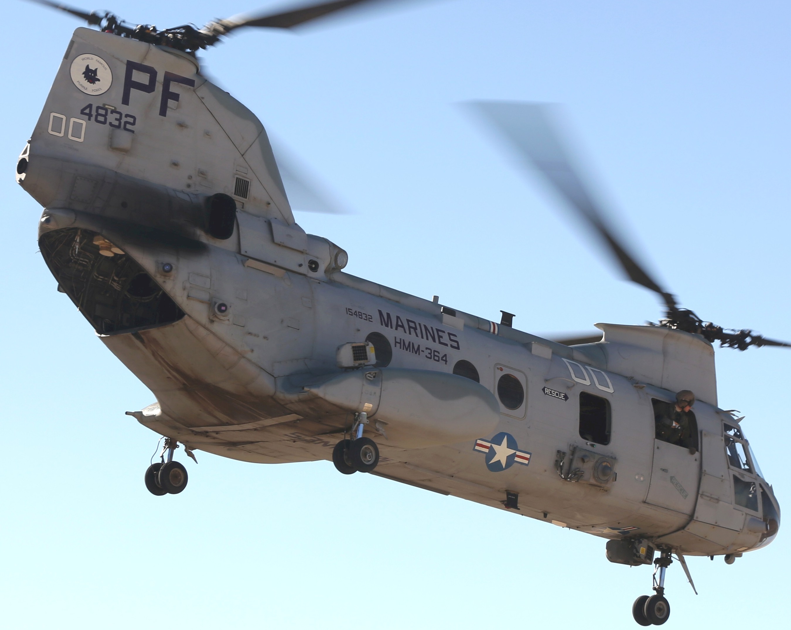 hmm-364 purple foxes ch-46e sea knight marine medium helicopter squadron mcagcc twentynine palms california 57