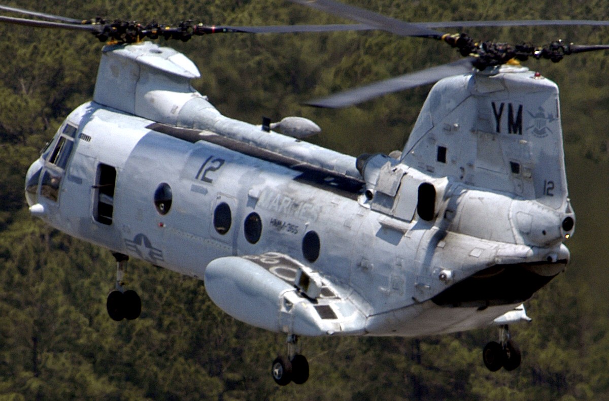 hmm-365 blue knights ch-46e sea knight marine medium helicopter squadron usmc mcas cherry point north carolina 15