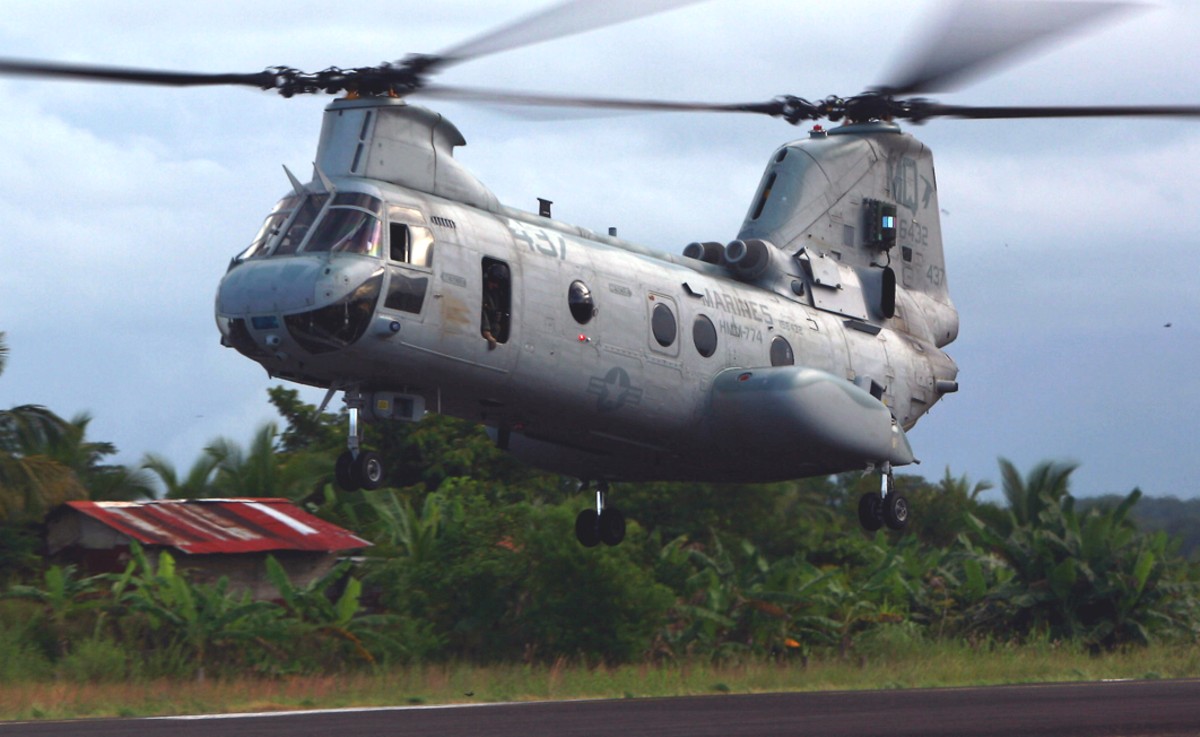 hmm-774 moonlight ch-46e sea knight marine medium helicopter squadron usmc nicaragua 2010 18