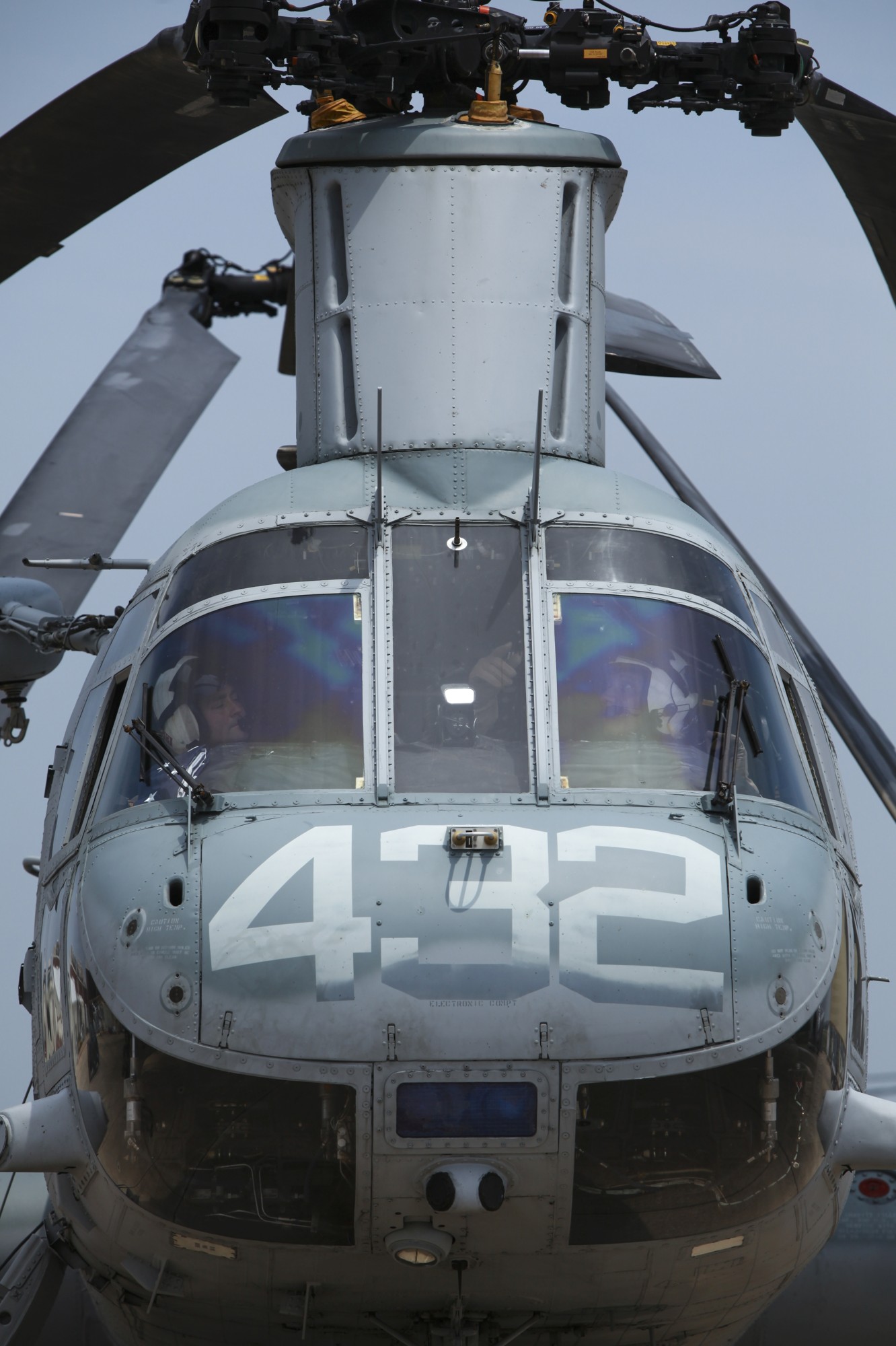 hmm-774 moonlight ch-46e sea knight marine medium helicopter squadron usmc 63