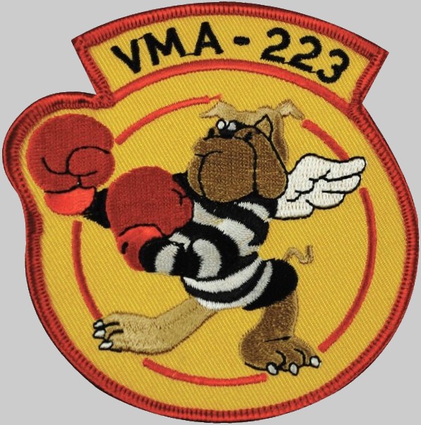 vma-223 bulldogs insignia crest patch badge marine attack squadron usmc