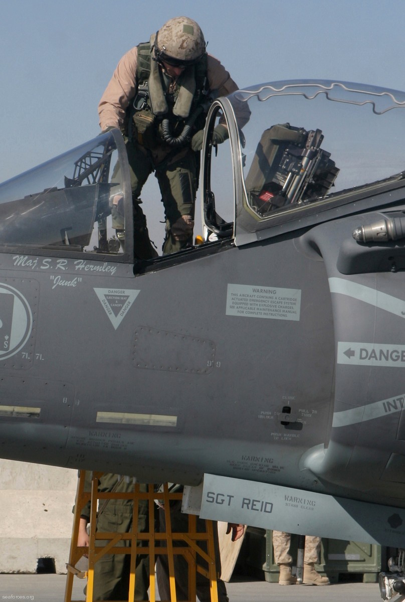 vma-231 ace of spades av-8b harrier marine attack squadron 37