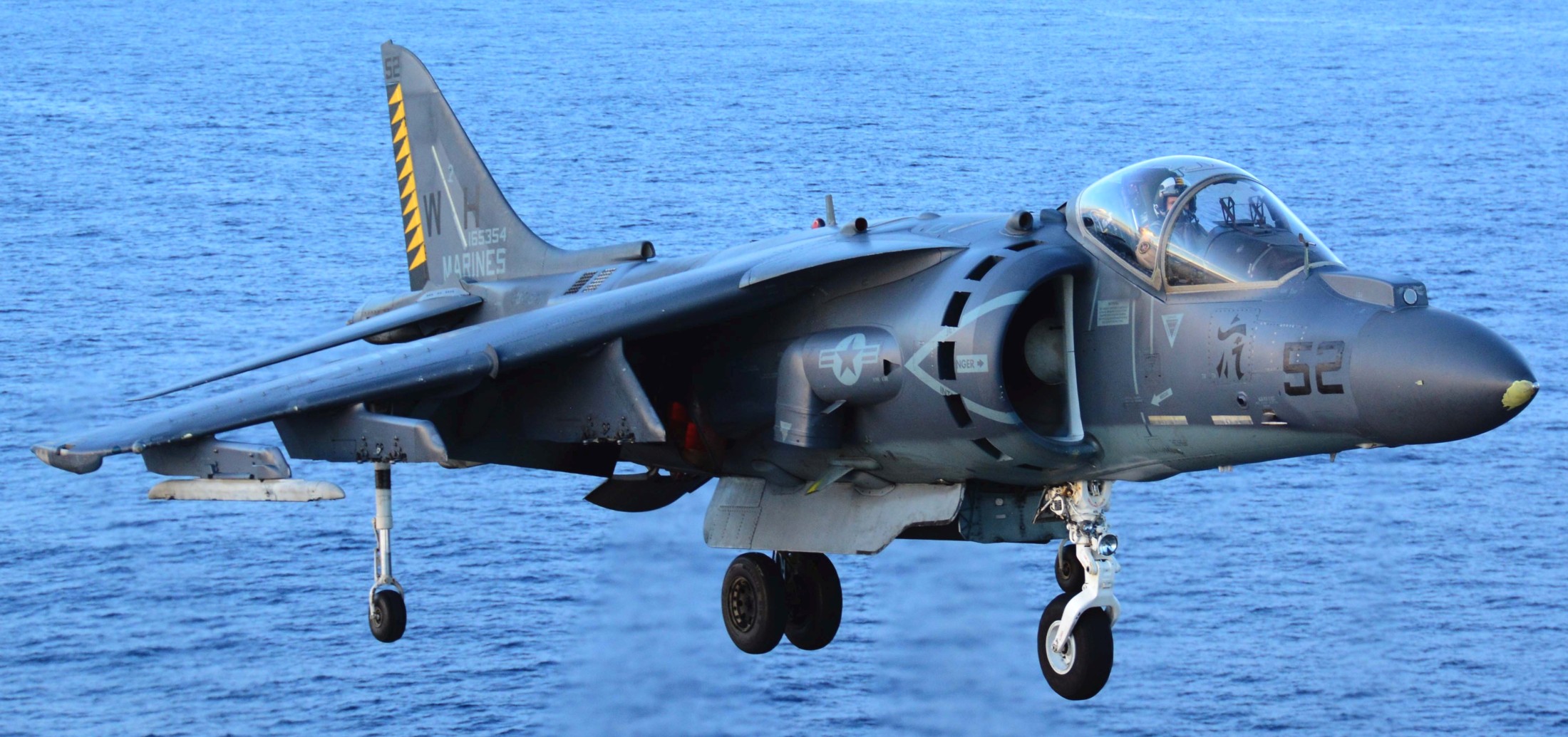 vma-542 tigers marine attack squadron usmc av-8b harrier ii uss peleliu lha-5 40