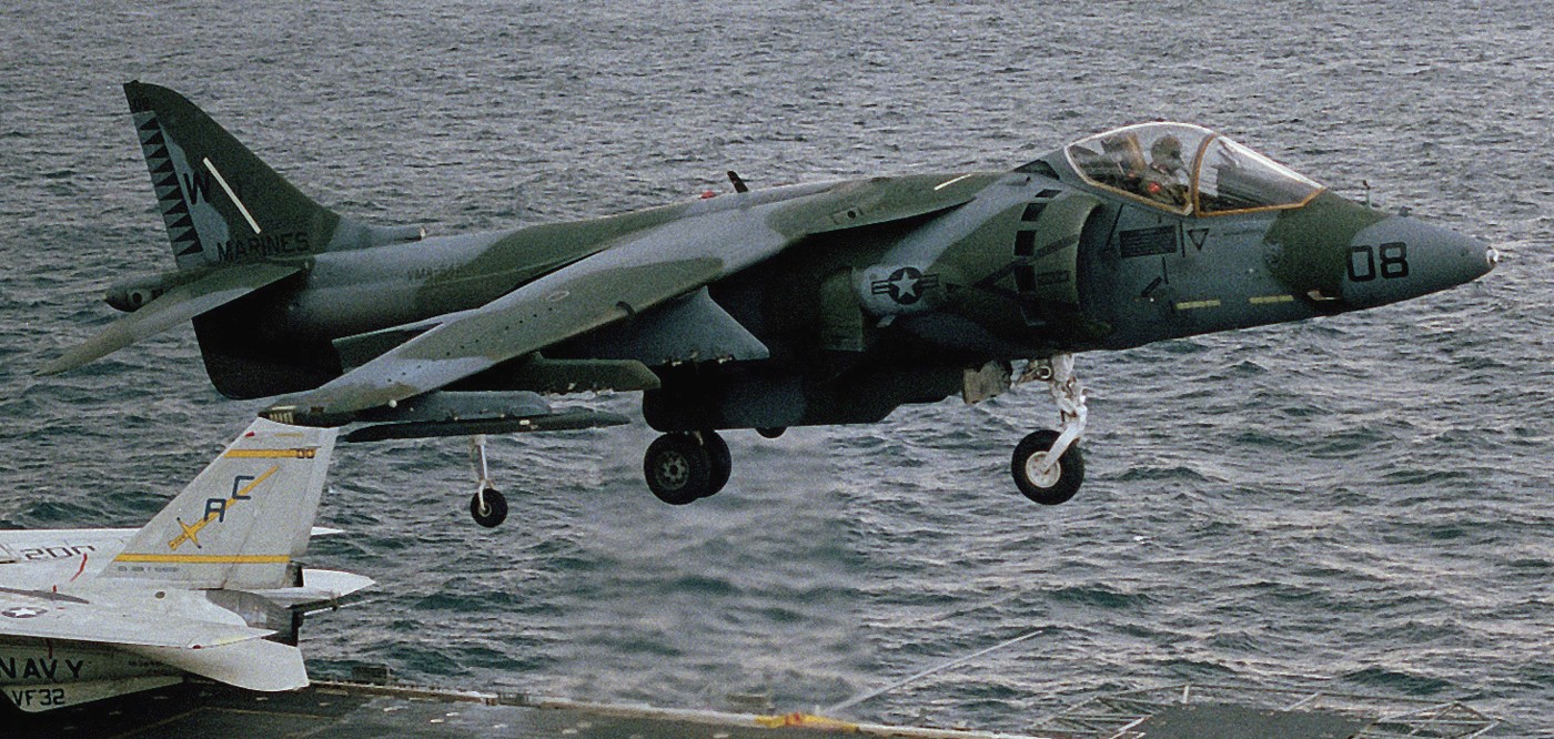 vma-542 tigers marine attack squadron usmc av-8b harrier ii uss john f. kennedy cv-67 05