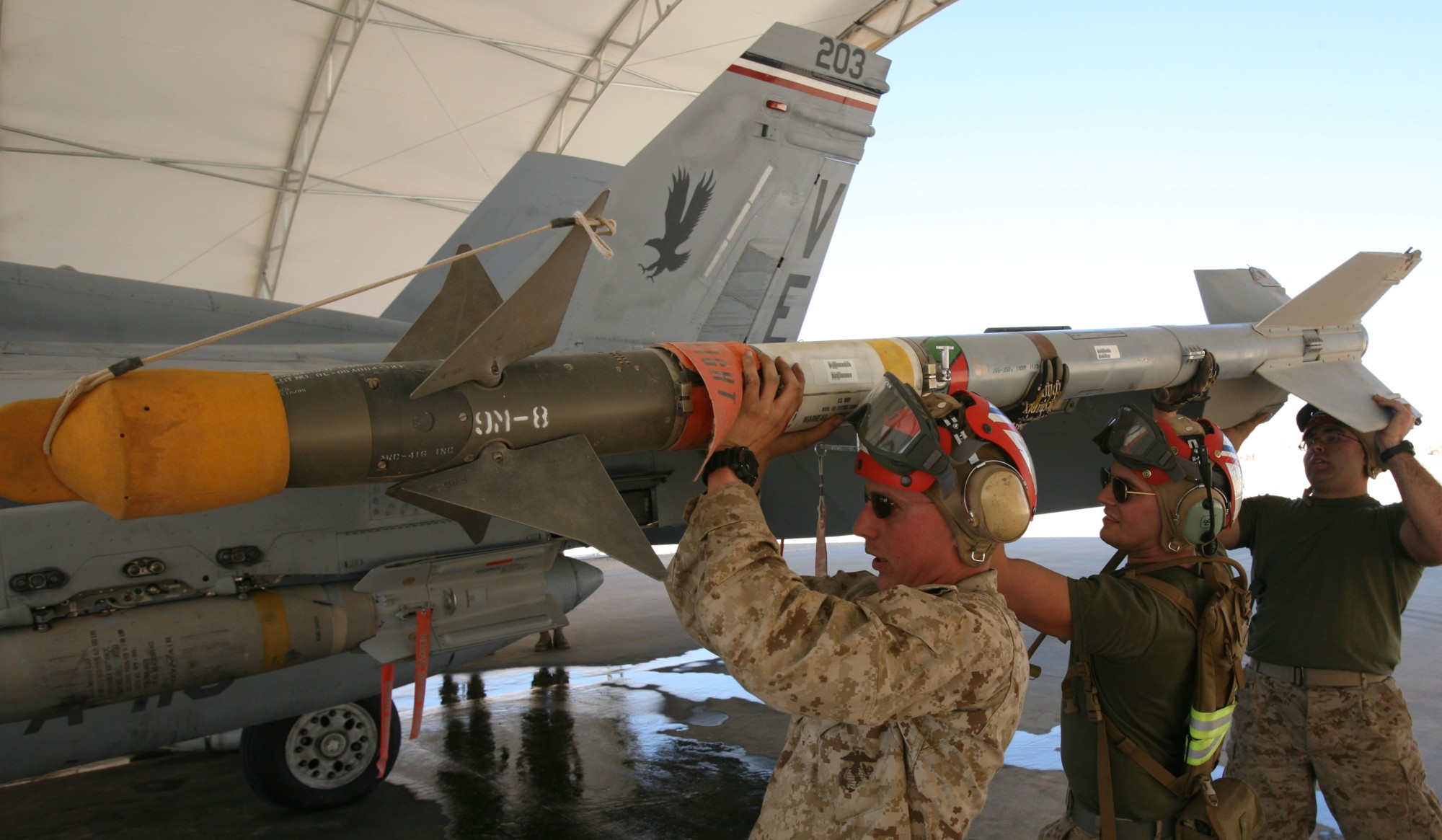 vmfa-115 silver eagles marine fighter attack squadron f/a-18a+ hornet al asad airbase iraq 236