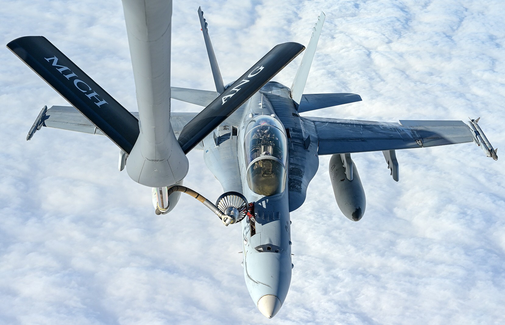 vmfa-115 silver eagles marine fighter attack squadron f/a-18d hornet northern strike michigan 251