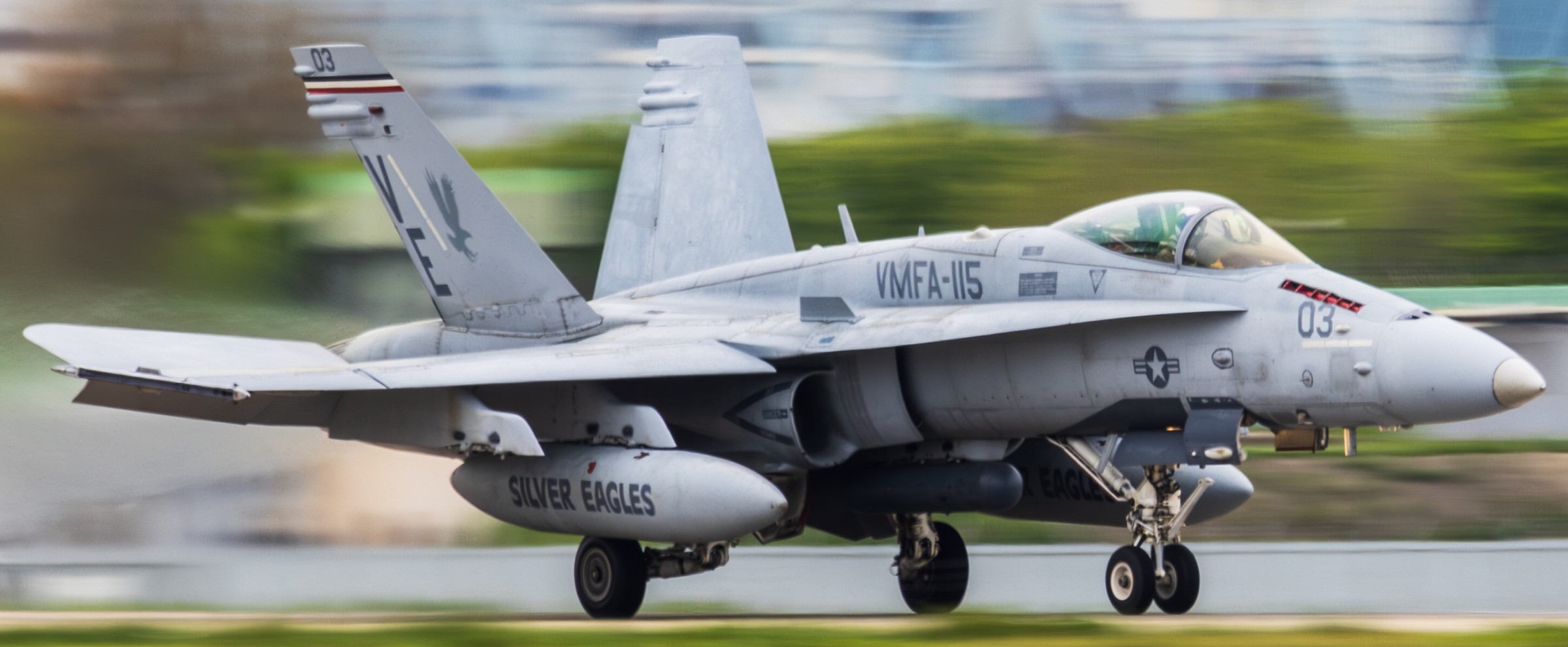 vmfa-115 silver eagles marine fighter attack squadron f/a-18c hornet 268