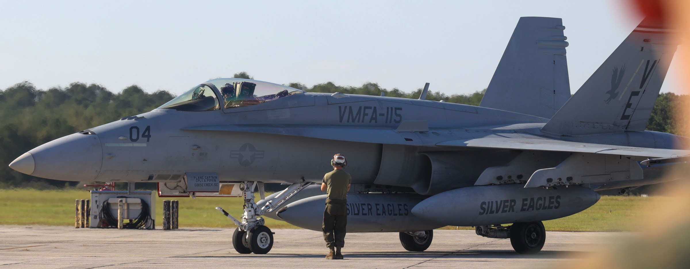 vmfa-115 silver eagles marine fighter attack squadron f/a-18c hornet 307