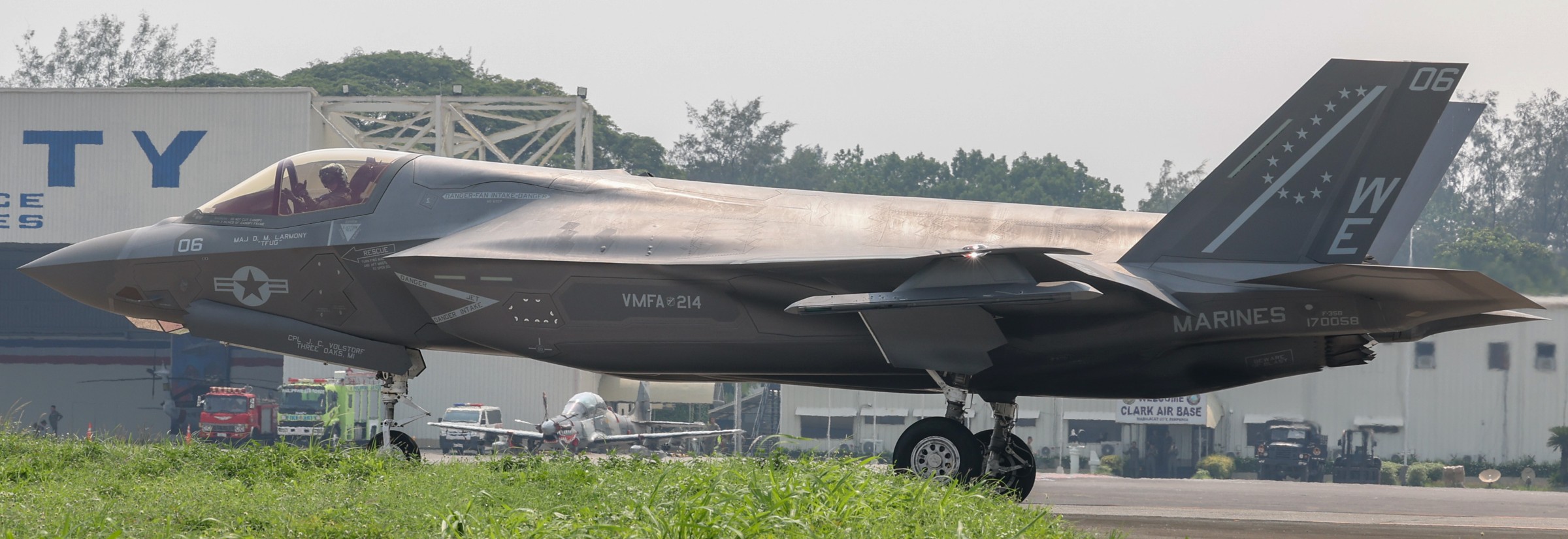 vmfa-214 black sheep marine fighter attack squadron f-35b lightning ii usmc clark air base philippines 2024 19