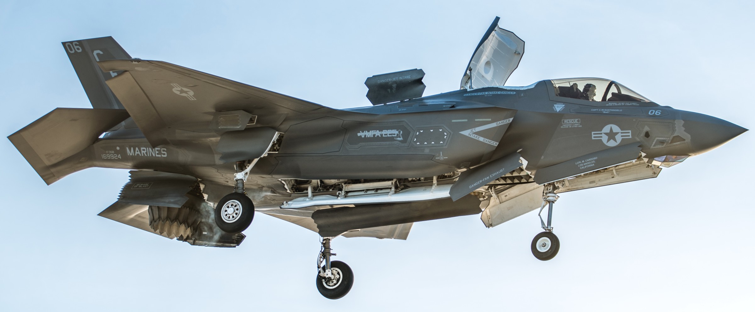 vmfa-225 vikings marine fighter attack squadron usmc f-35b lightning ii 18