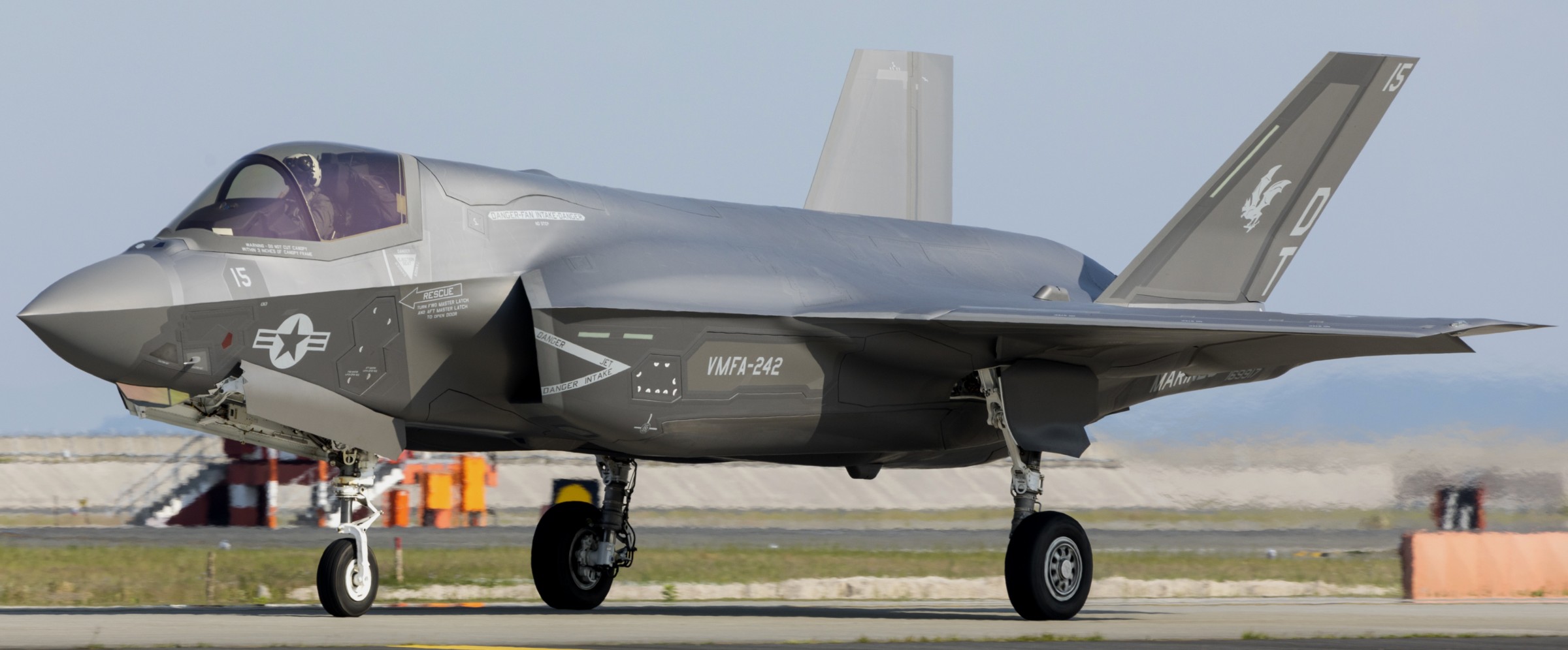 vmfa-242 bats marine fighter attack squadron f-35b lightning ii returning mcas iwakuni 2022 50