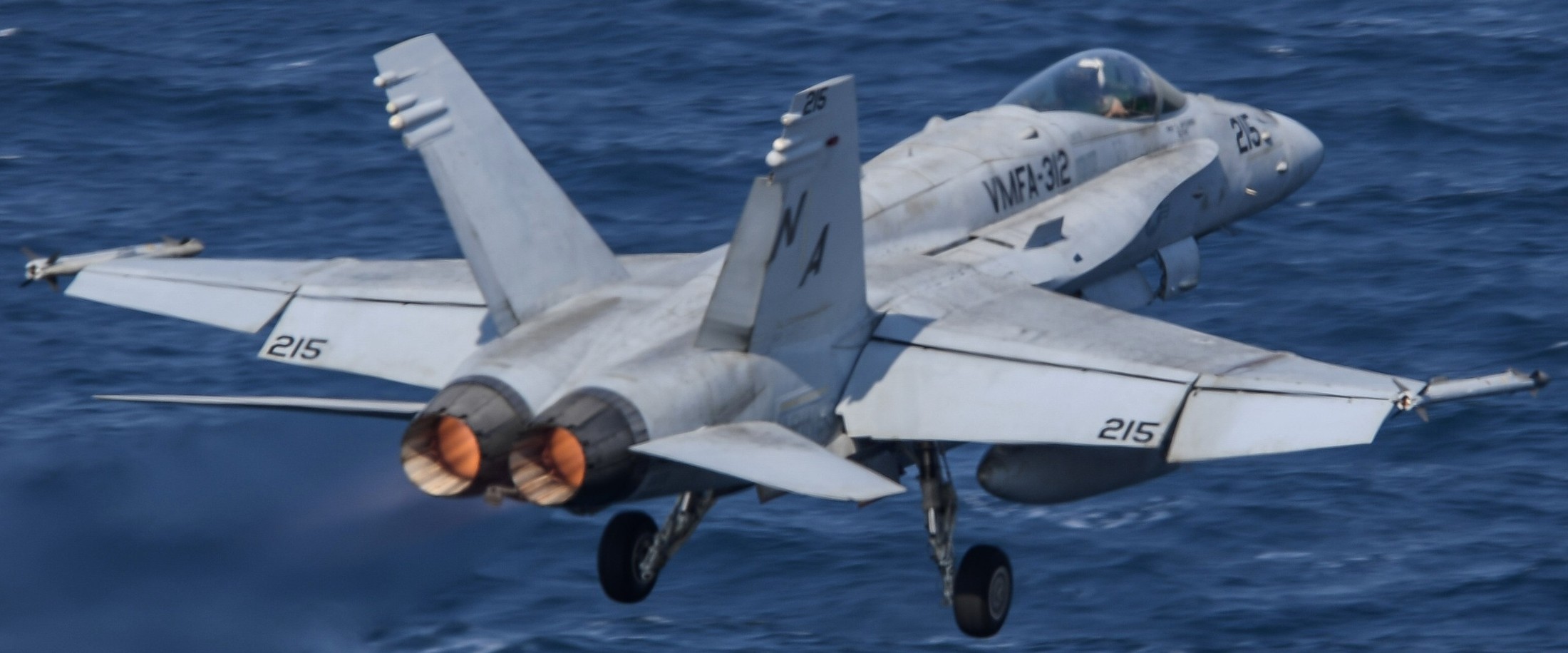 vmfa-312 checkerboards marine fighter attack squadron usmc f/a-18c hornet cvw-17 uss theodore roosevelt cvn-71 15