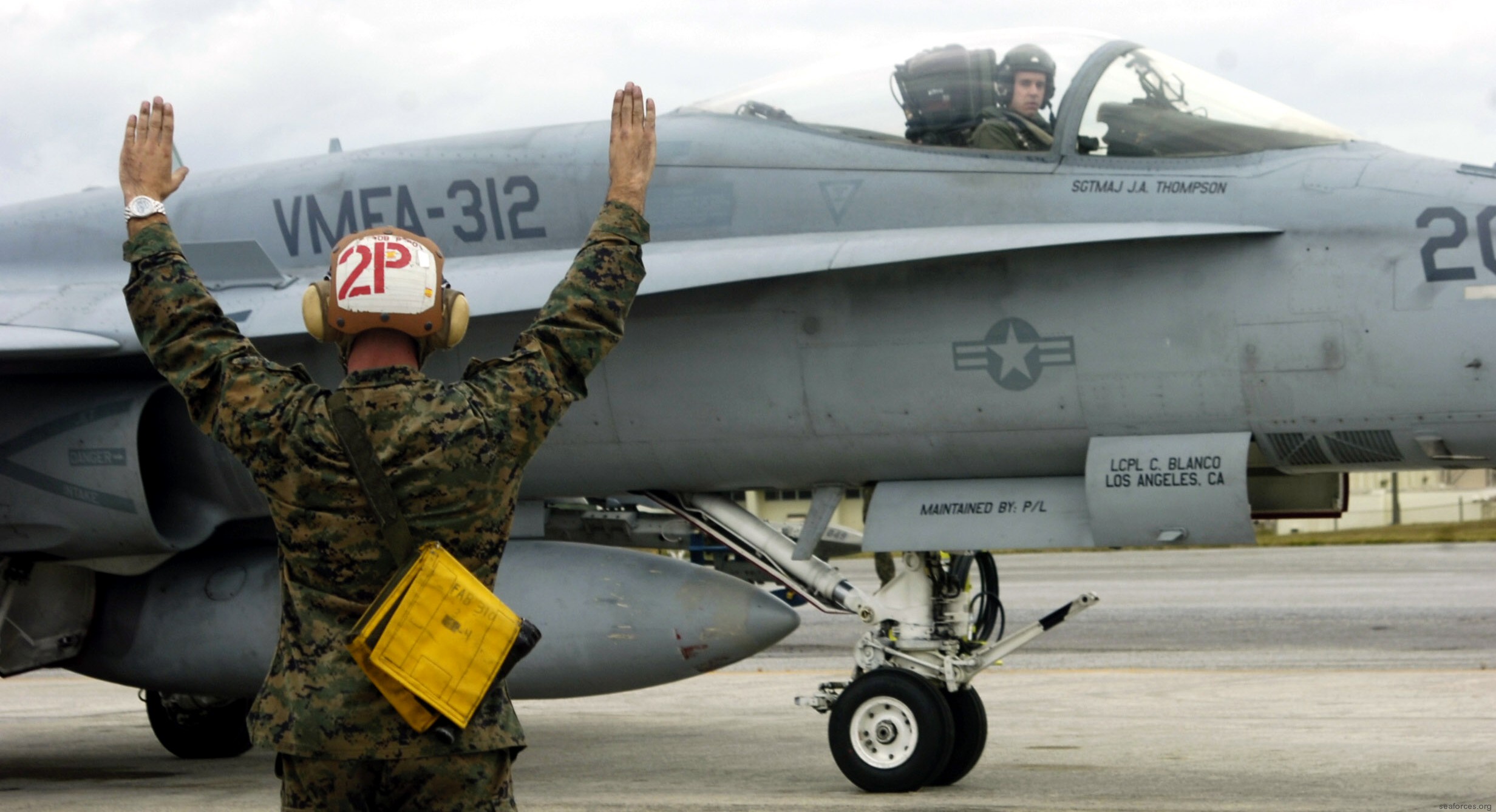 vmfa-312 checkerboards marine fighter attack squadron usmc f/a-18a+ hornet kadena airbase japan