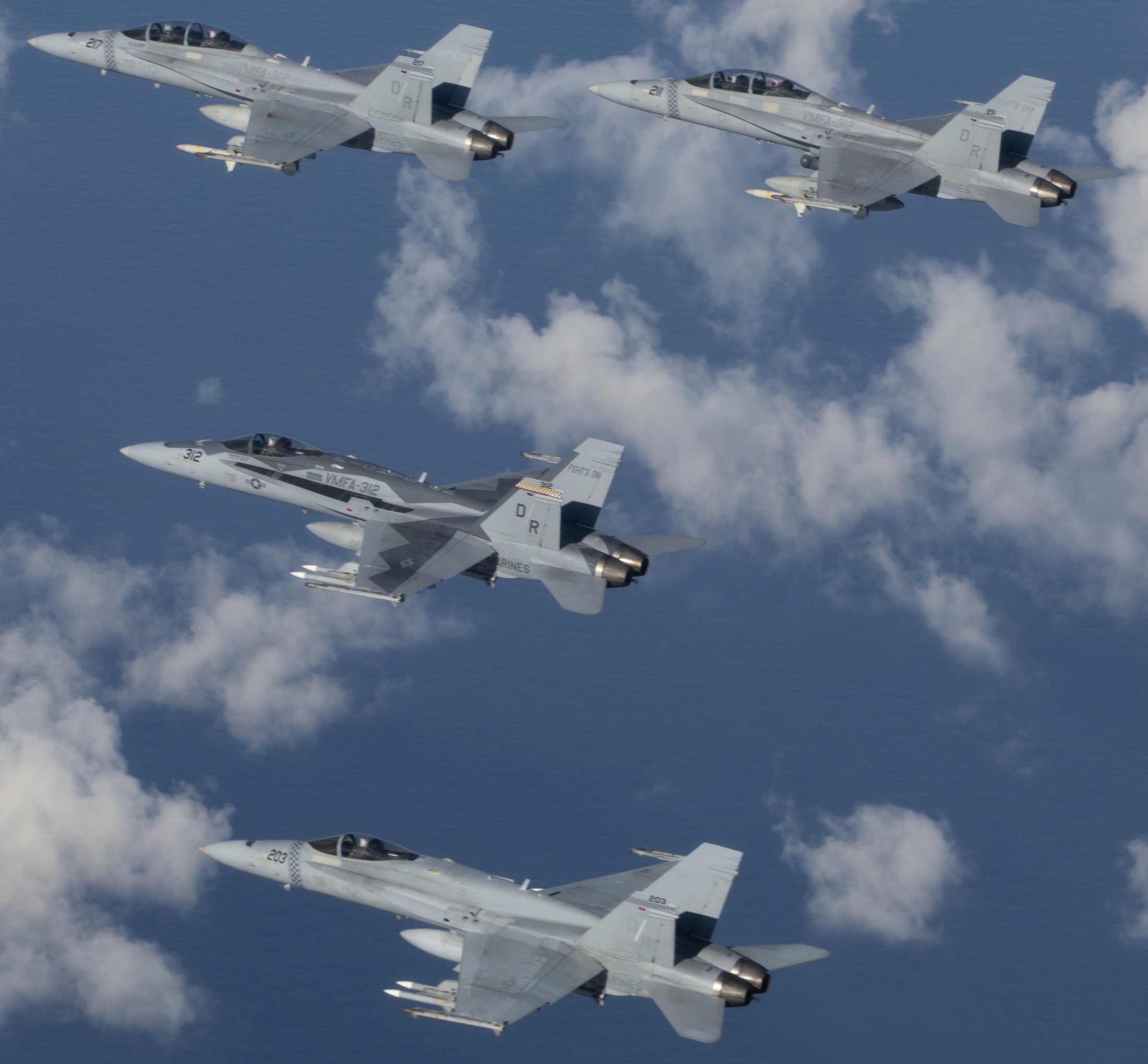 vmfa-312 checkerboards marine fighter attack squadron f/a-18d hornet 170