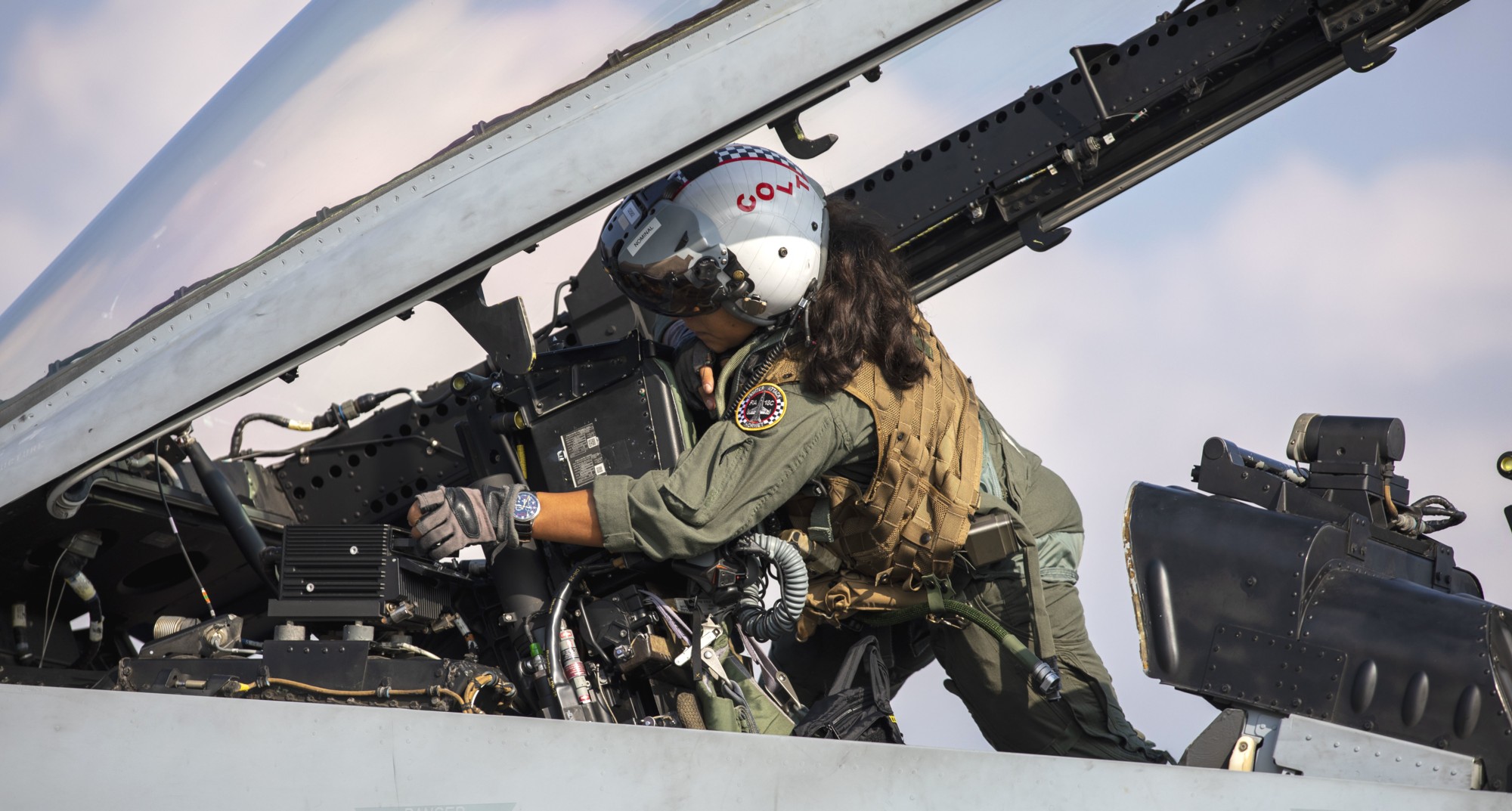 vmfa-312 checkerboards marine fighter attack squadron f/a-18d hornet cockpit view japan 179