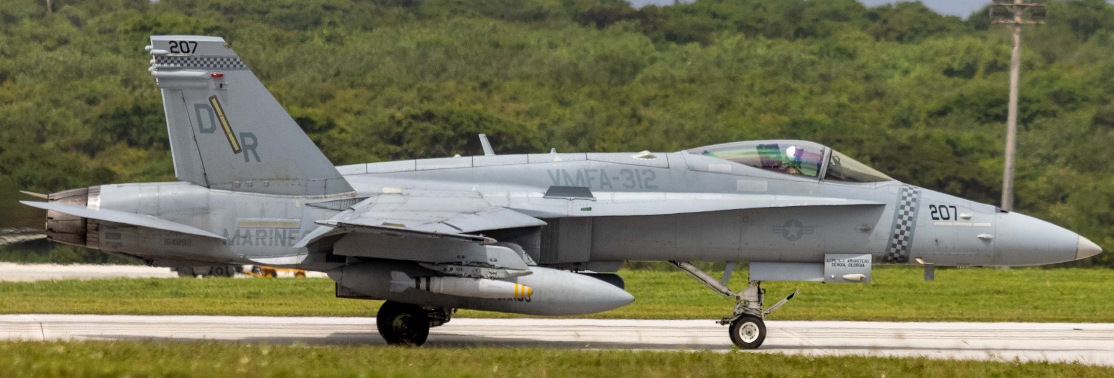 vmfa-312 checkerboards marine fighter attack squadron f/a-18c hornet andersen air force base guam 194